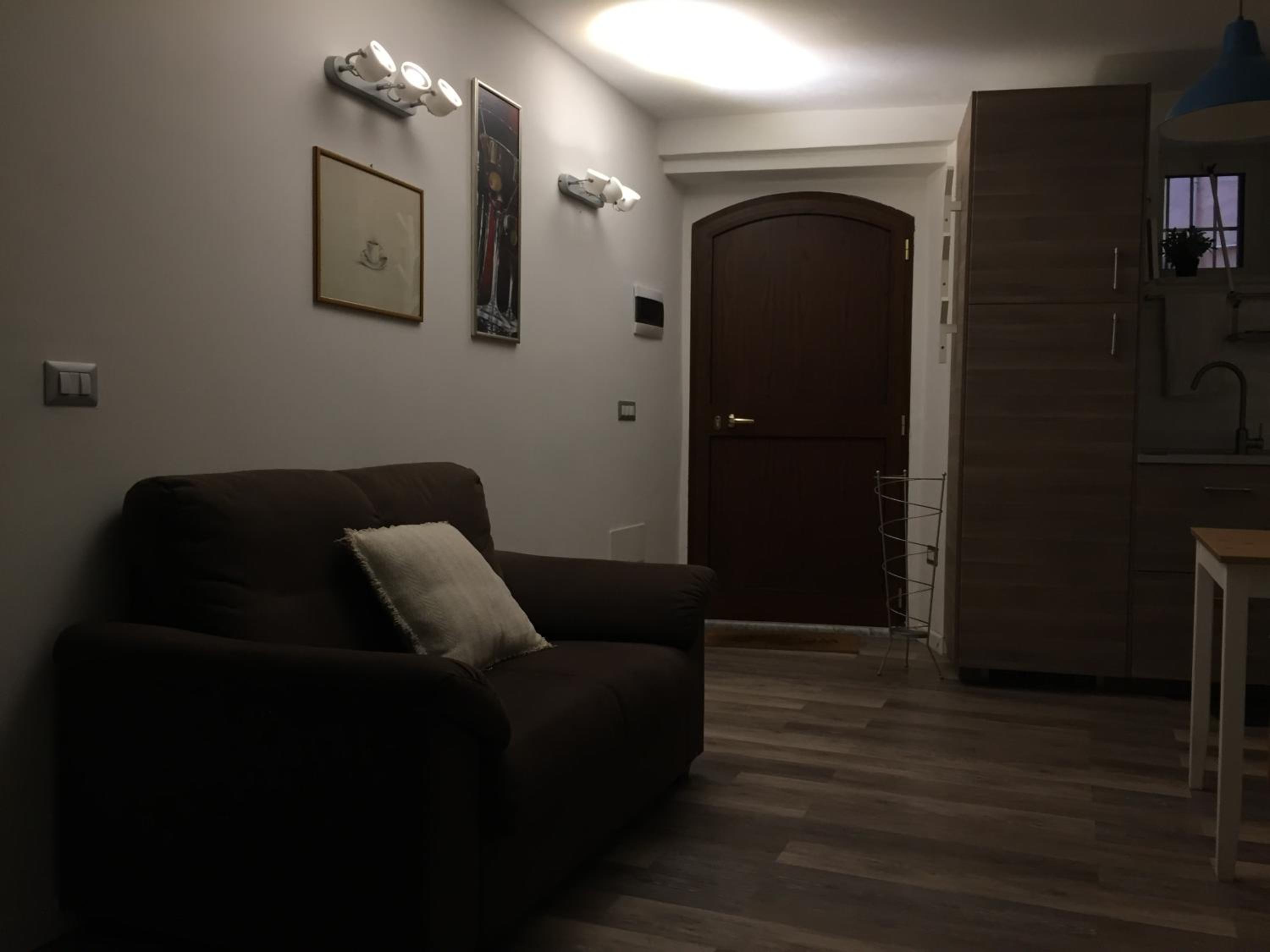 Double Room - Photo 19