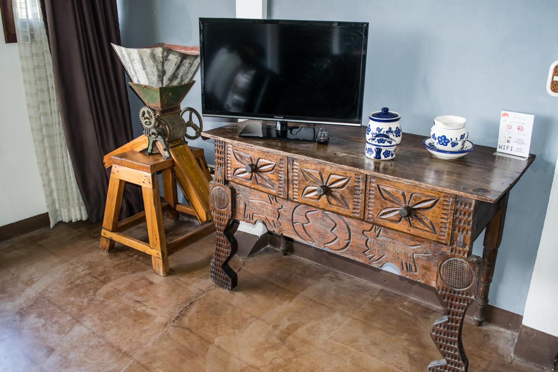 Atitlan Grand One-Bedroom Apartment
