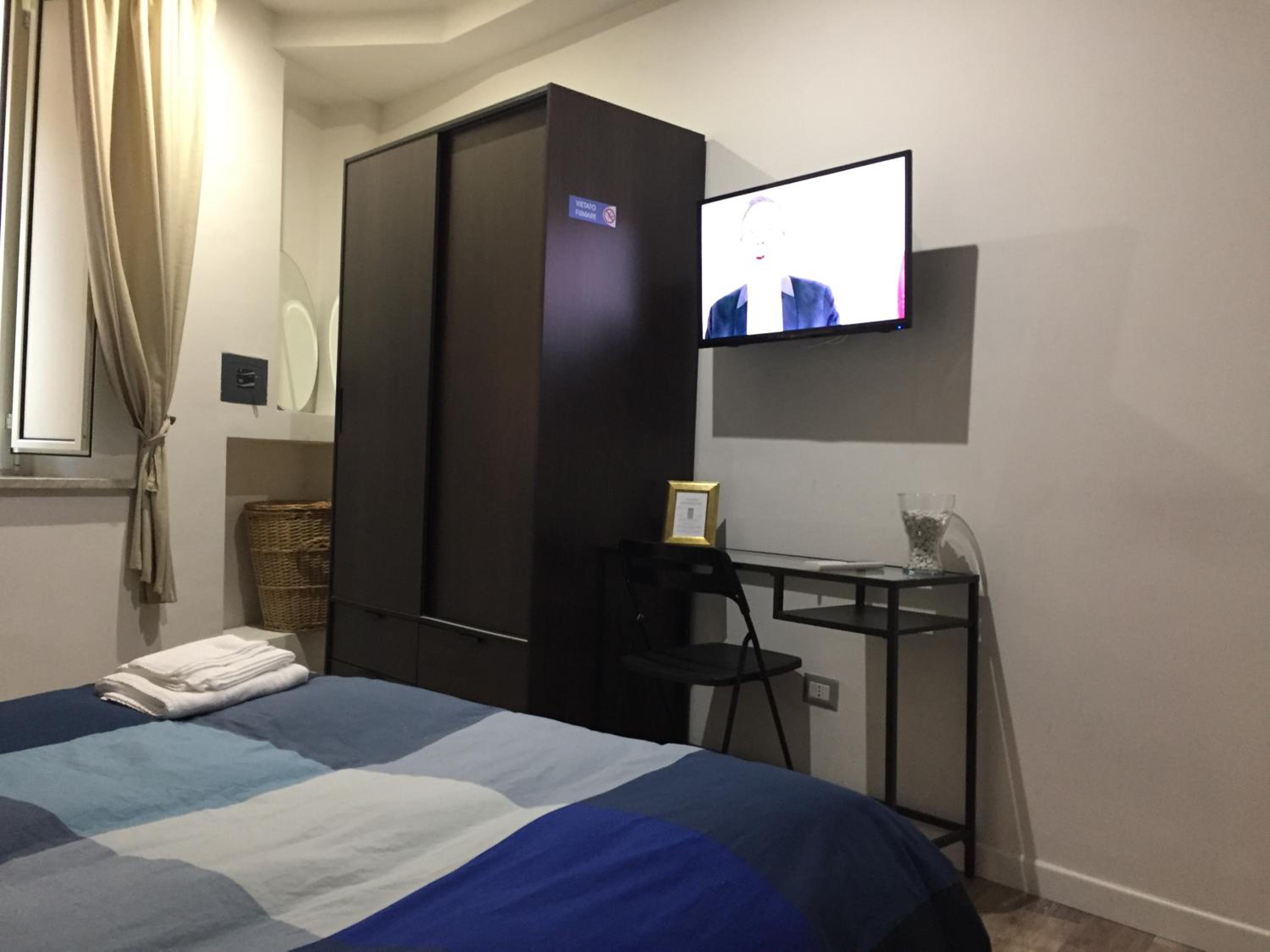 Double Room - Photo 20