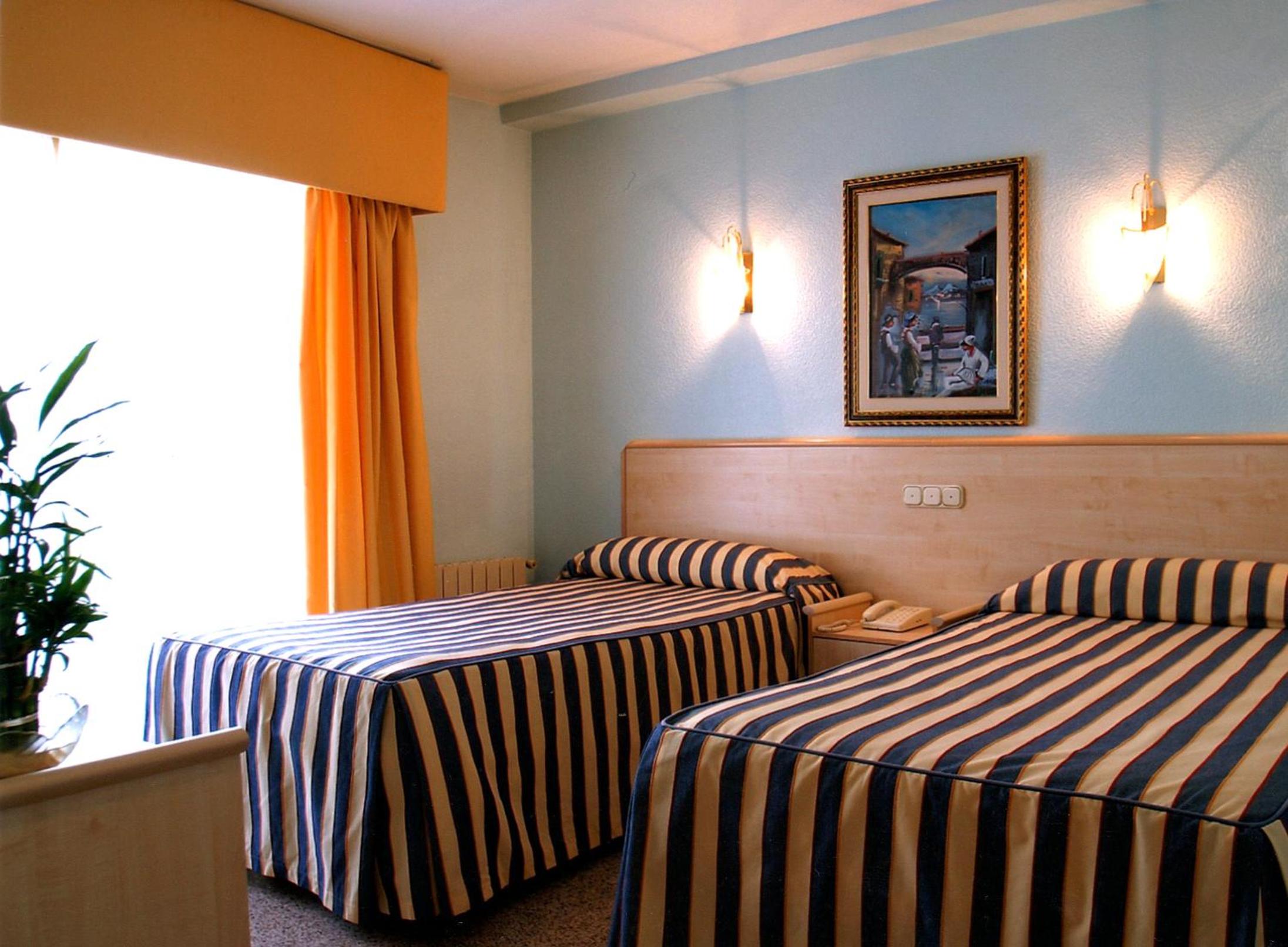 Habitación Doble o con Dos Camas