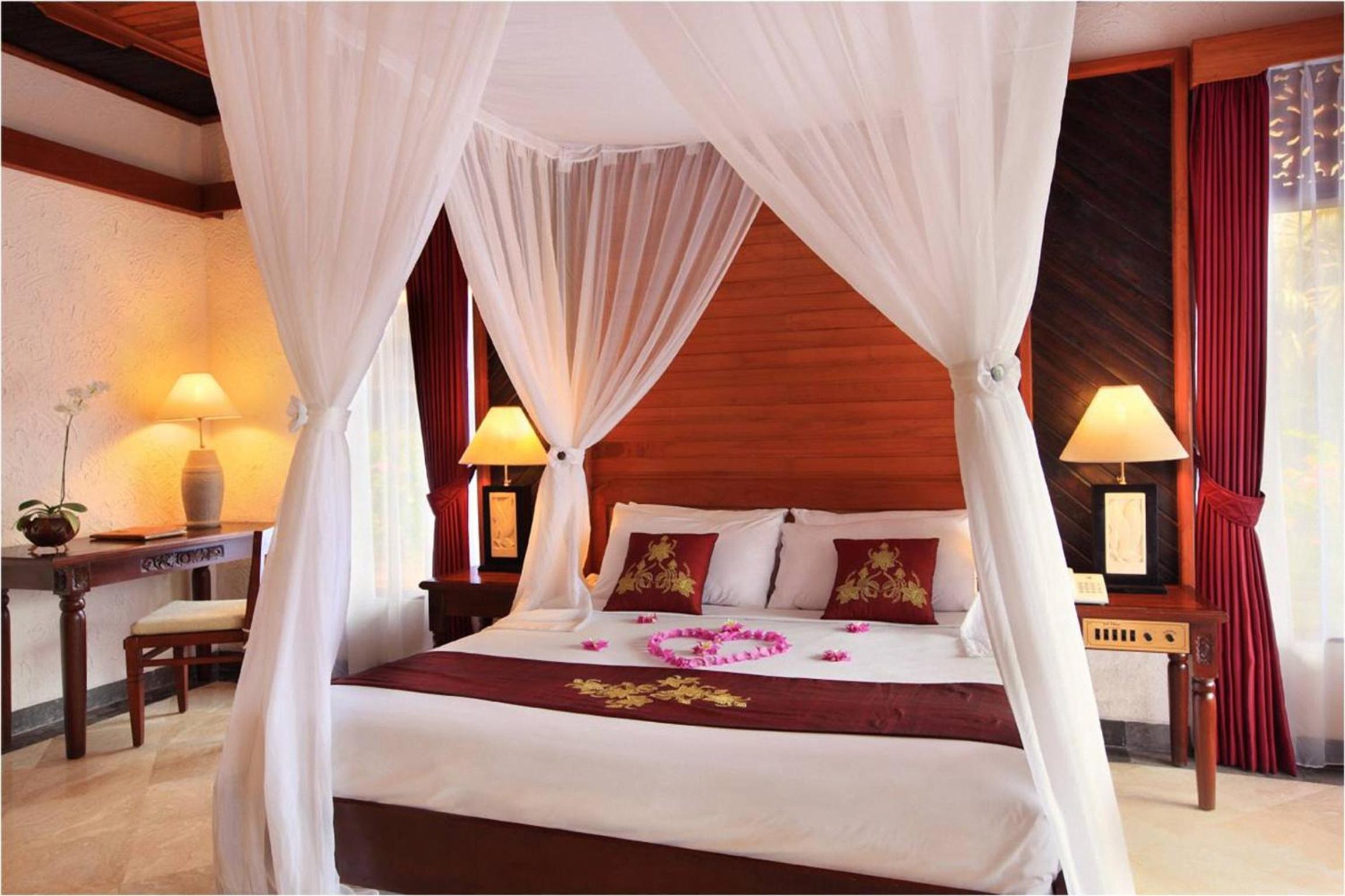 Deluxe Bungalow - Photo 1