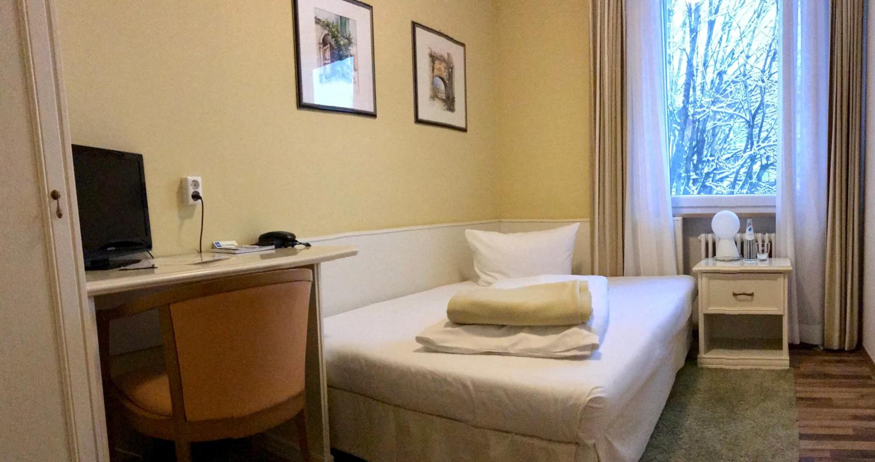 Single Room photo 1