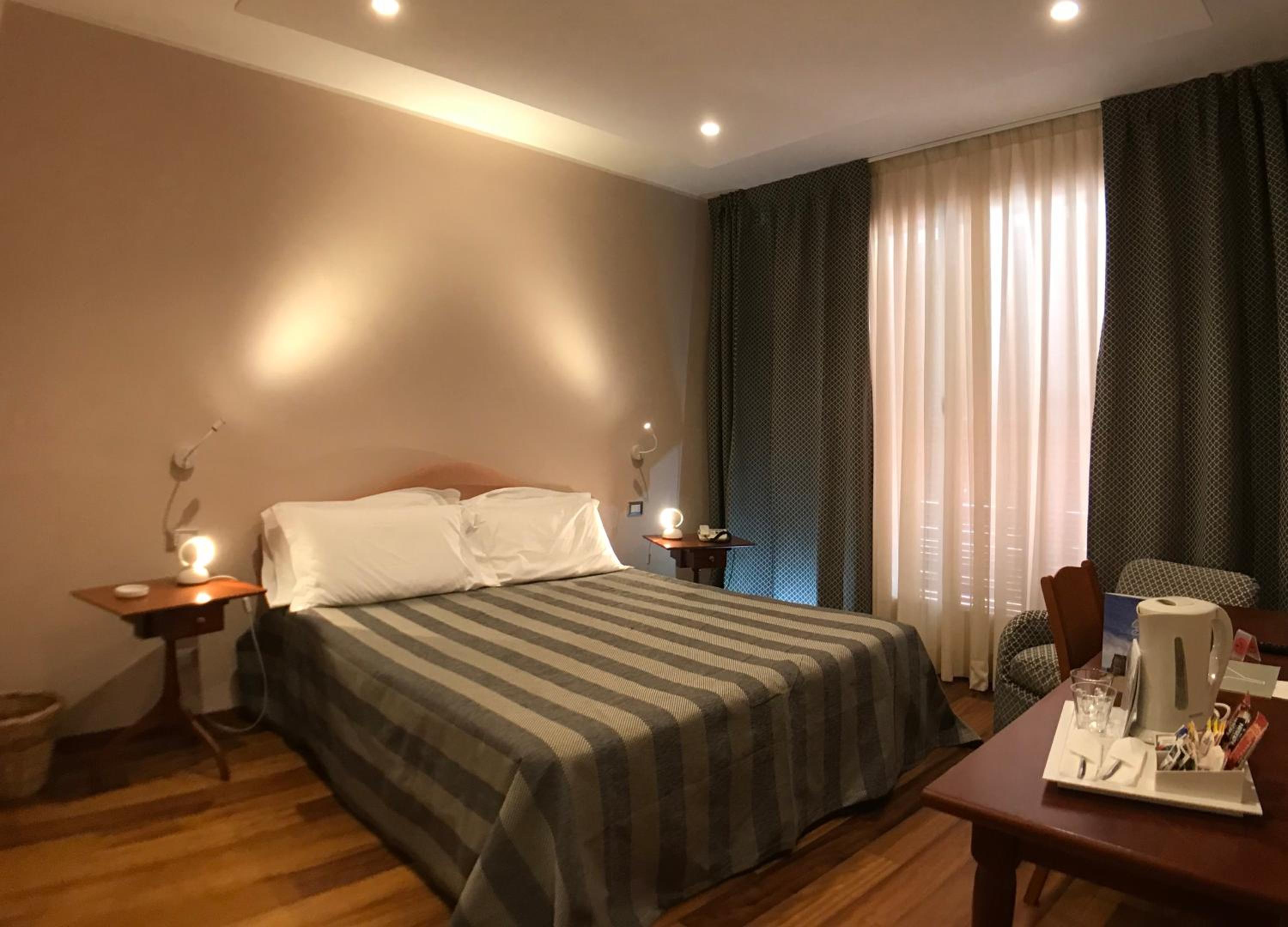 Superior Double/Twin Room with Balcony - Photo 1