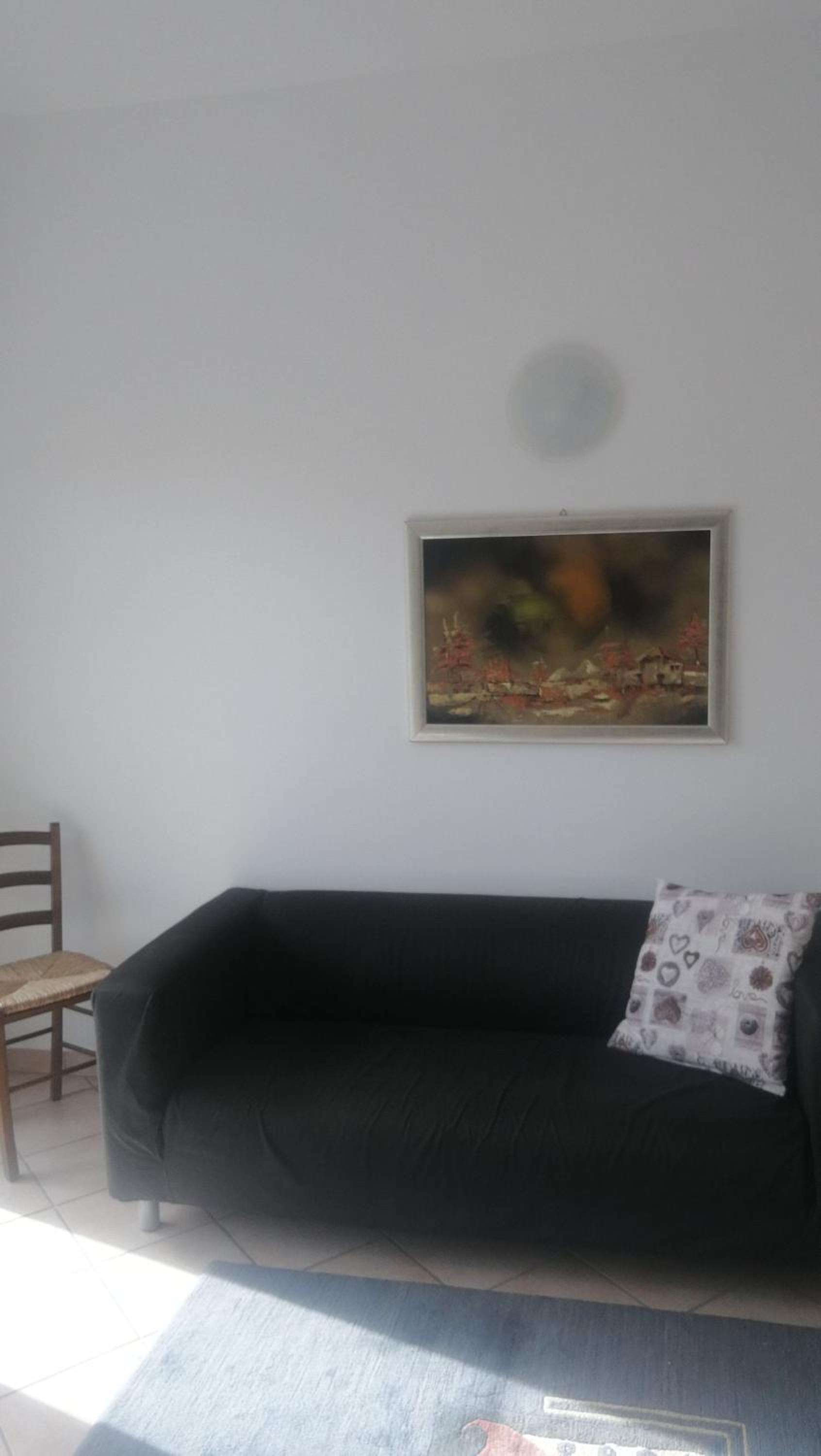 Apartment with Balcony - Photo 4