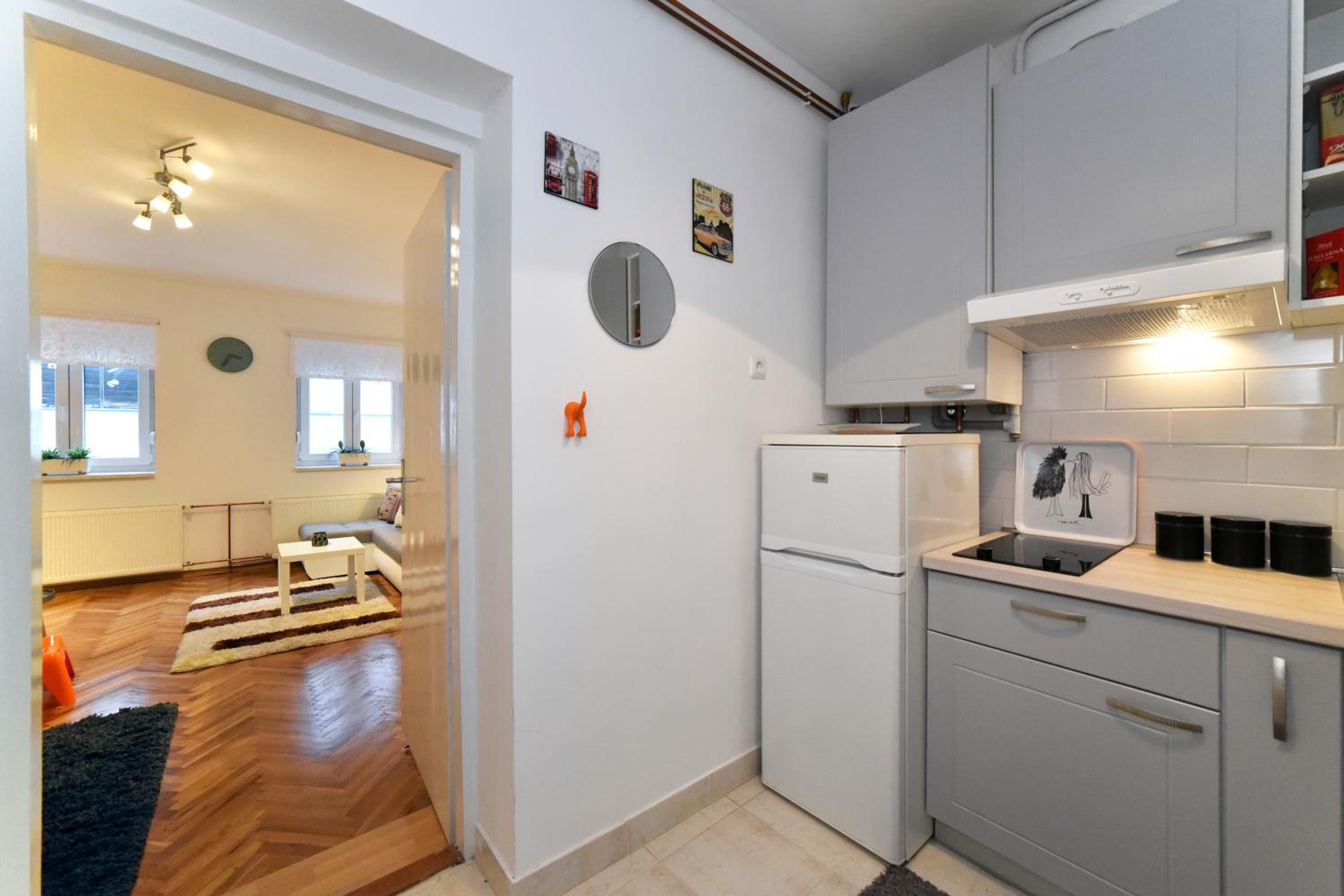 Studio Apartment - Photo 10