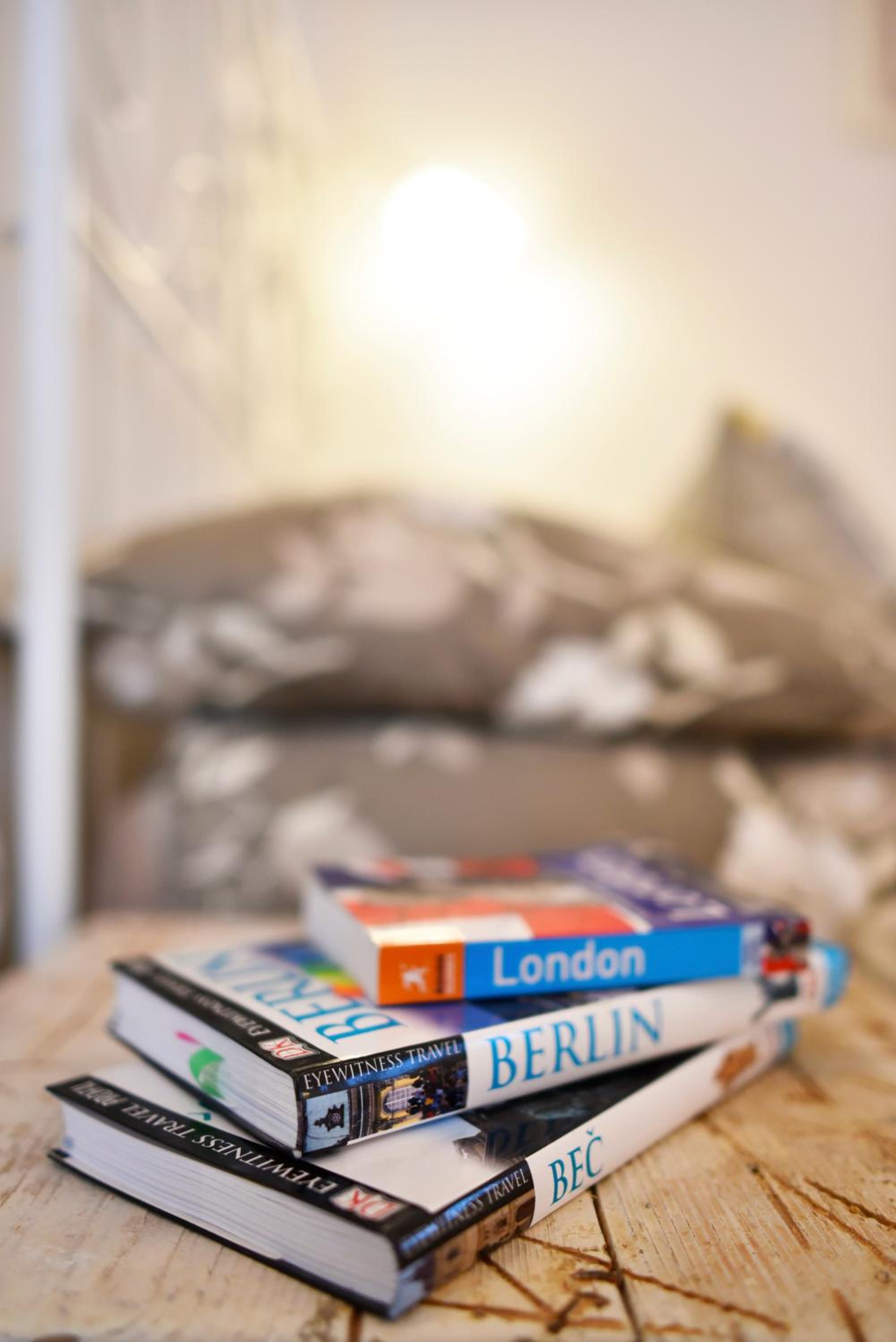 Studio Apartment - Photo 3