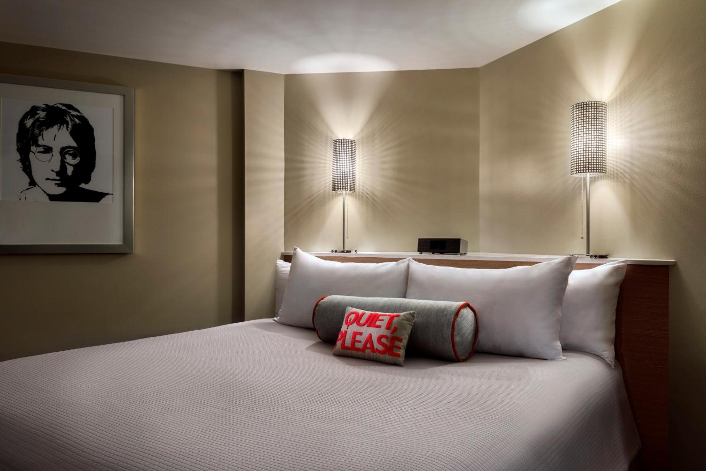 Premium Two-Bedroom Suite - Future Rock Star Suite (Includes FREE^ Universal Express Unlimited)