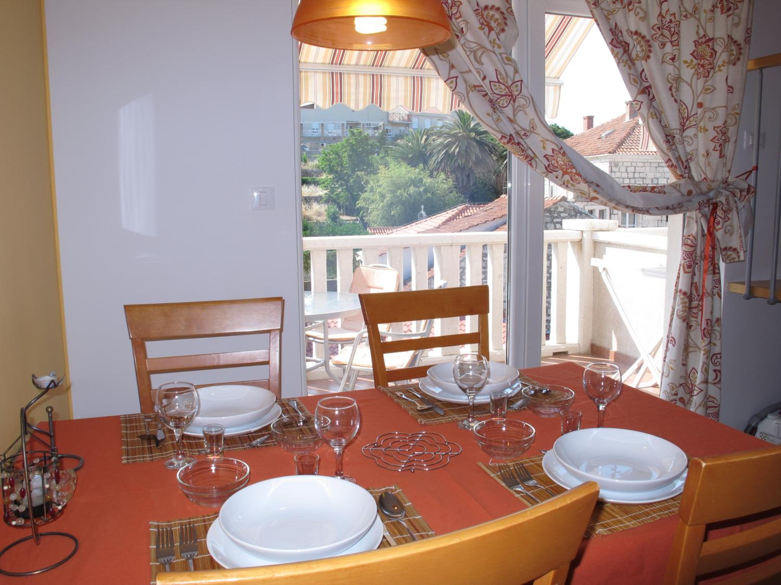 Two-Bedroom Apartment with Balcony photo 2