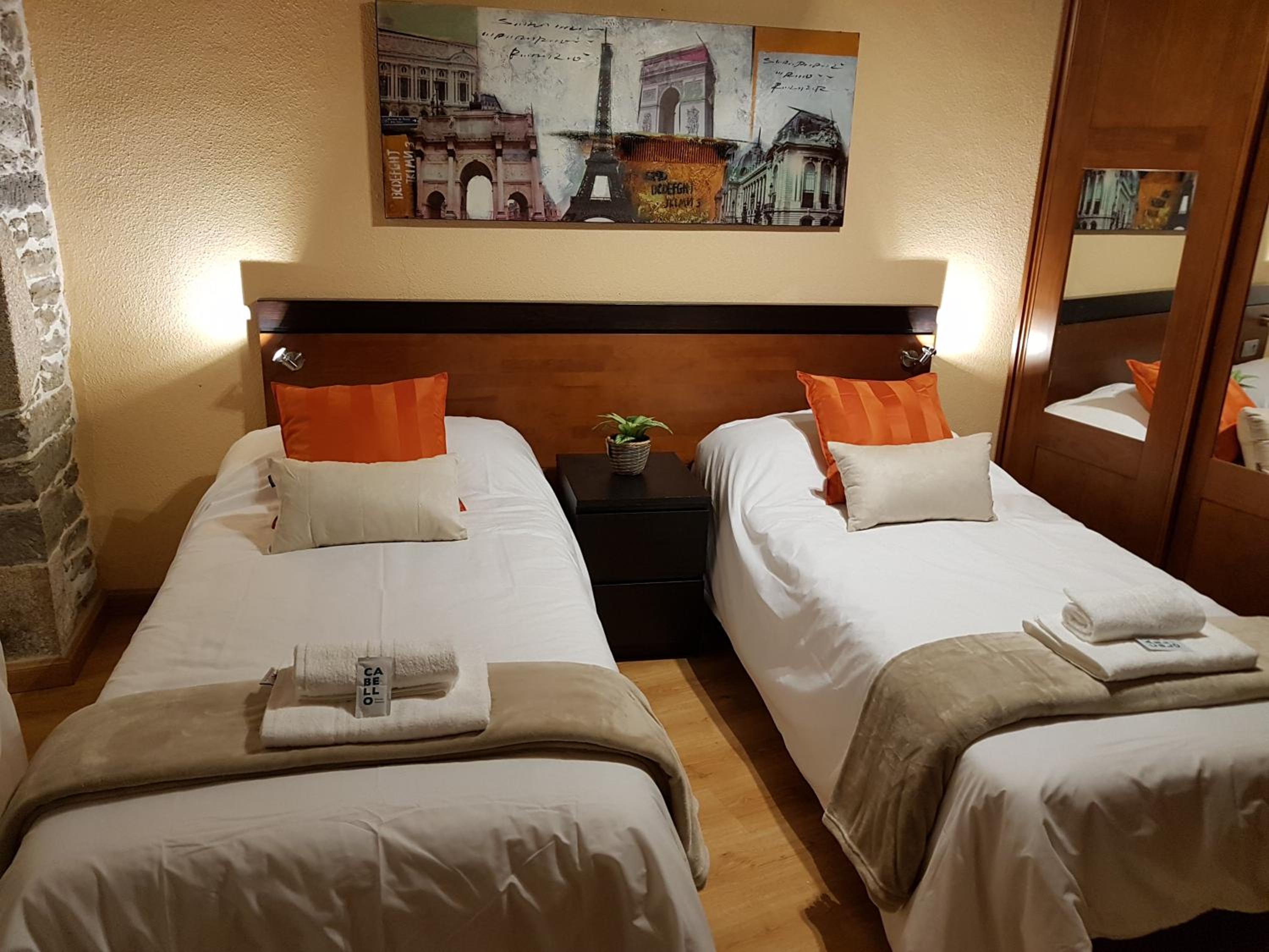 Habitación Doble con Baño Privado