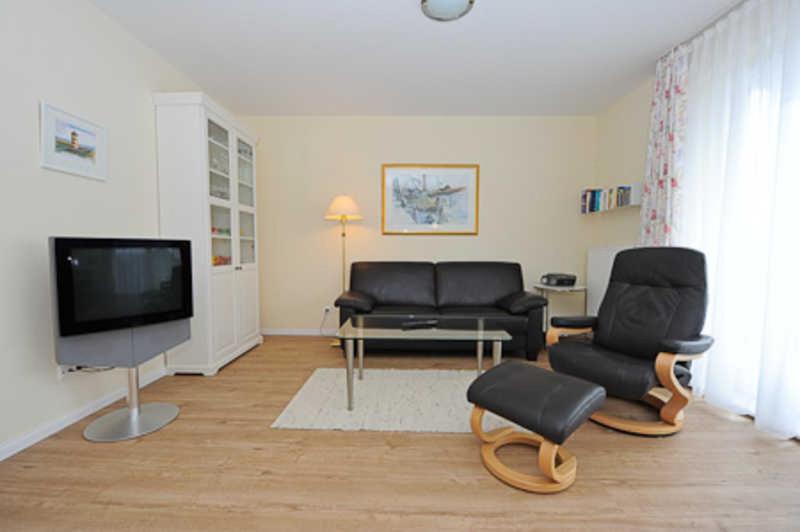 Apartment with Shower photo 1