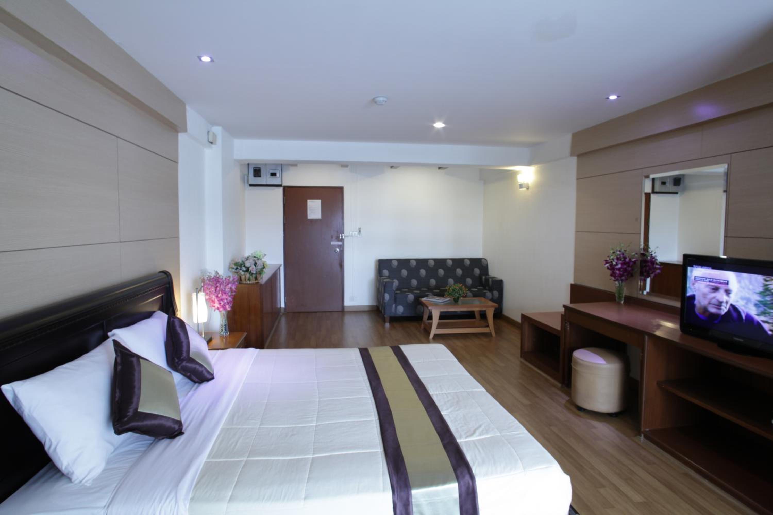 Superior Double or Twin Room photo 3