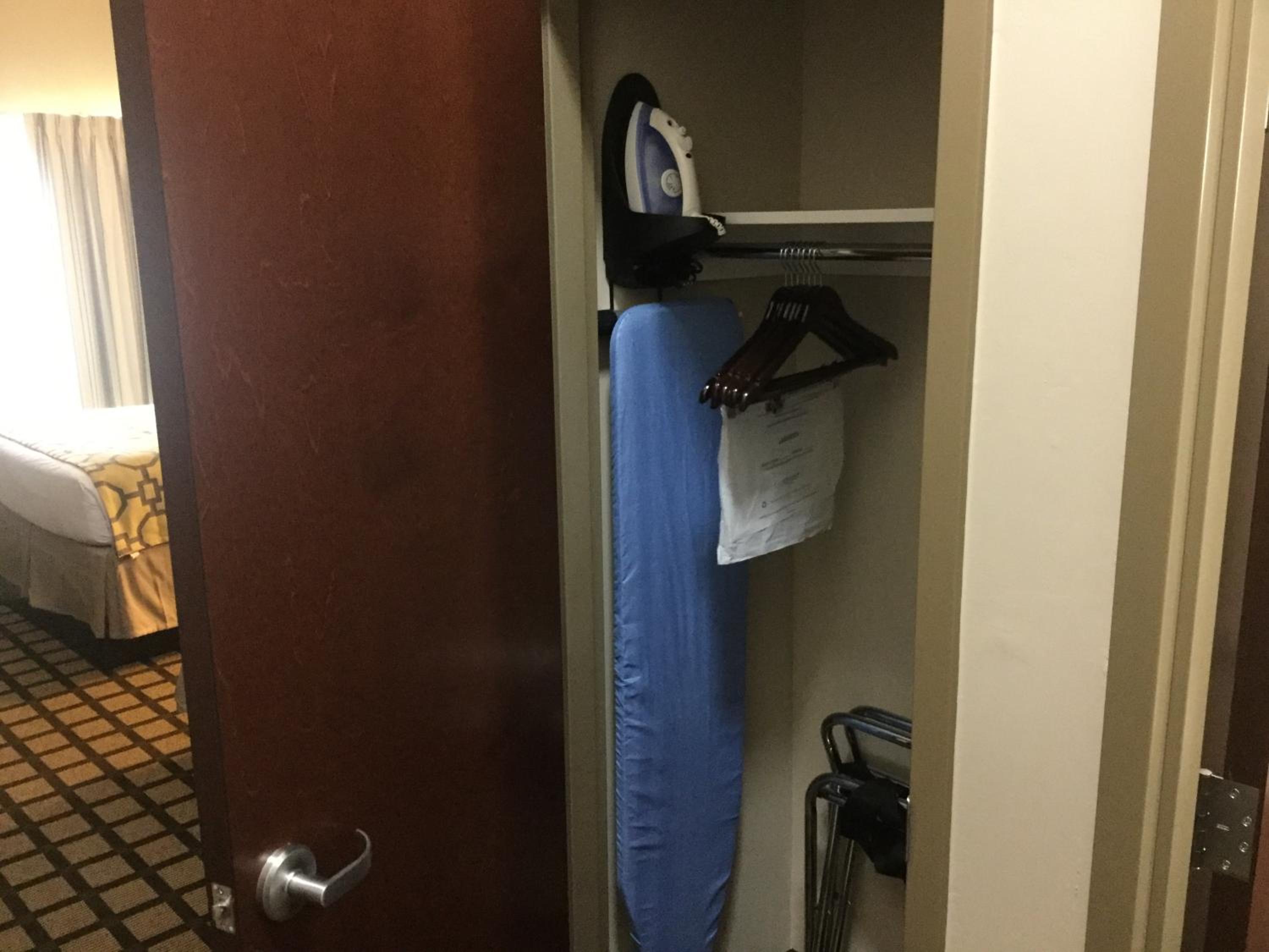 King Room - Non-Smoking