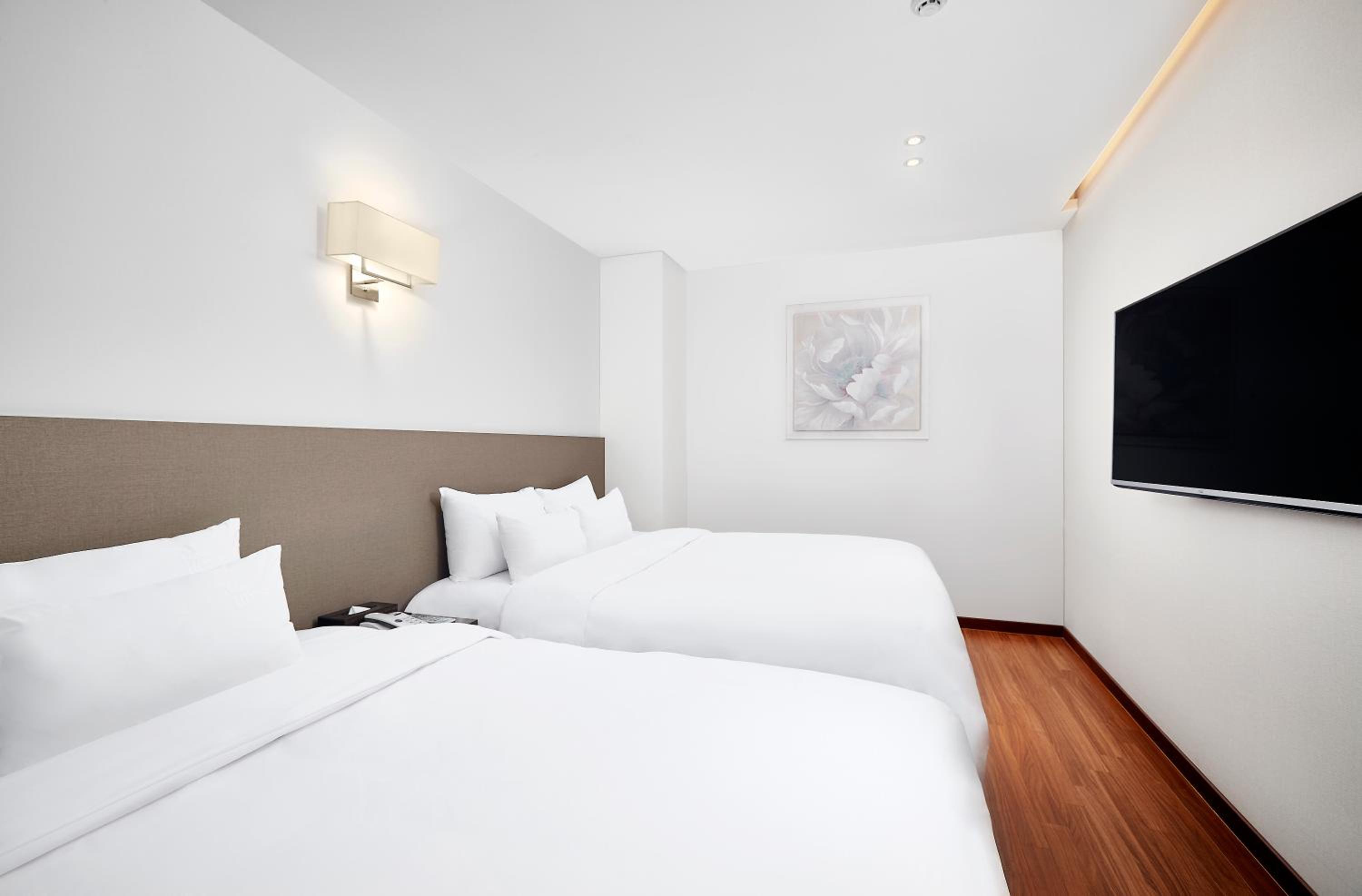 Deluxe Twin Room photo 1