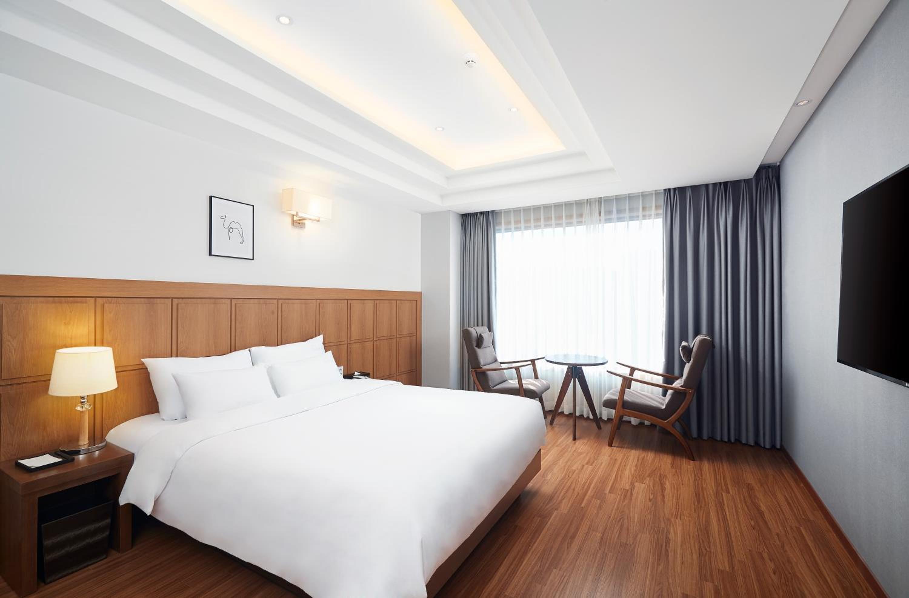 Large Double Room photo 1