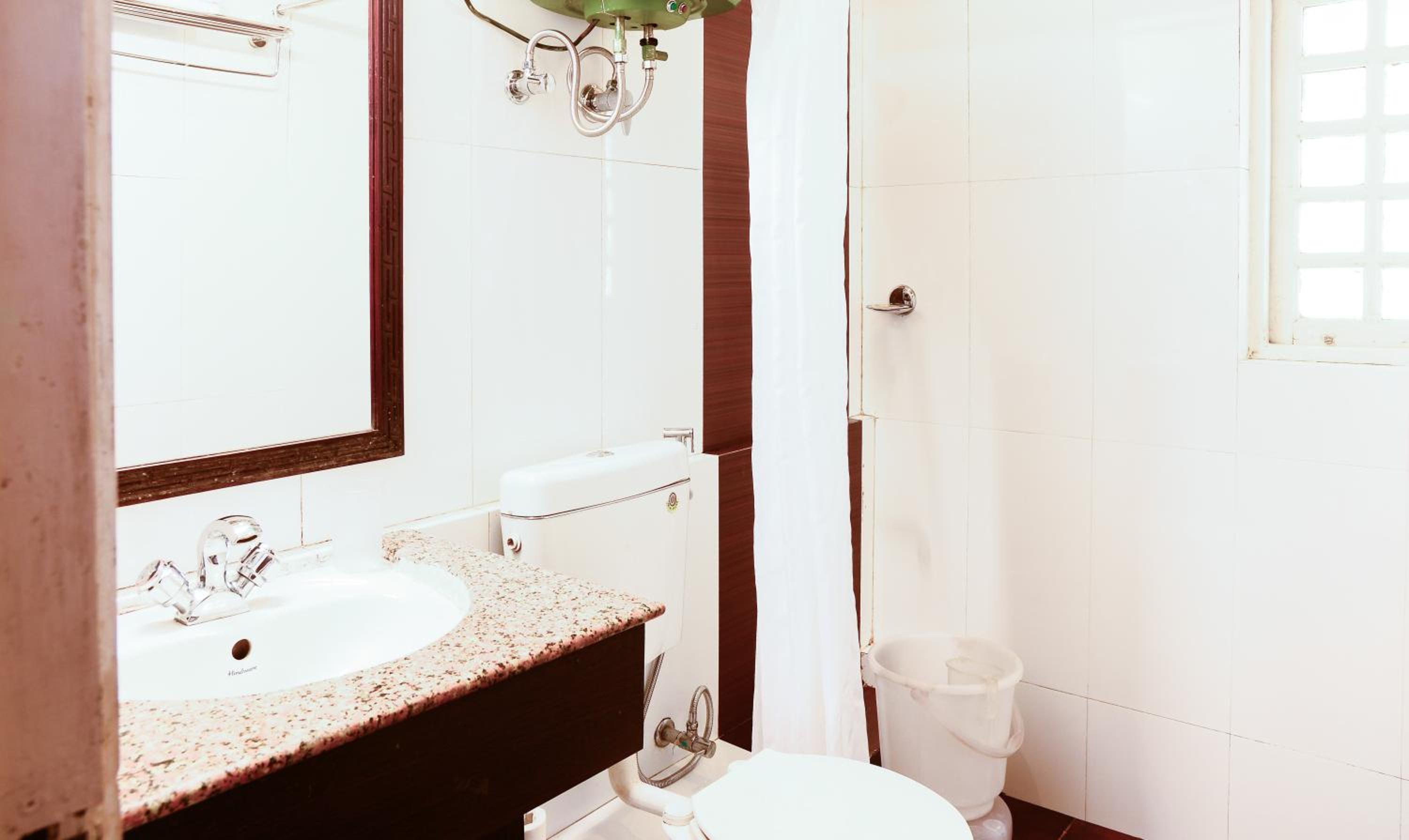Deluxe Double or Twin Room photo 3