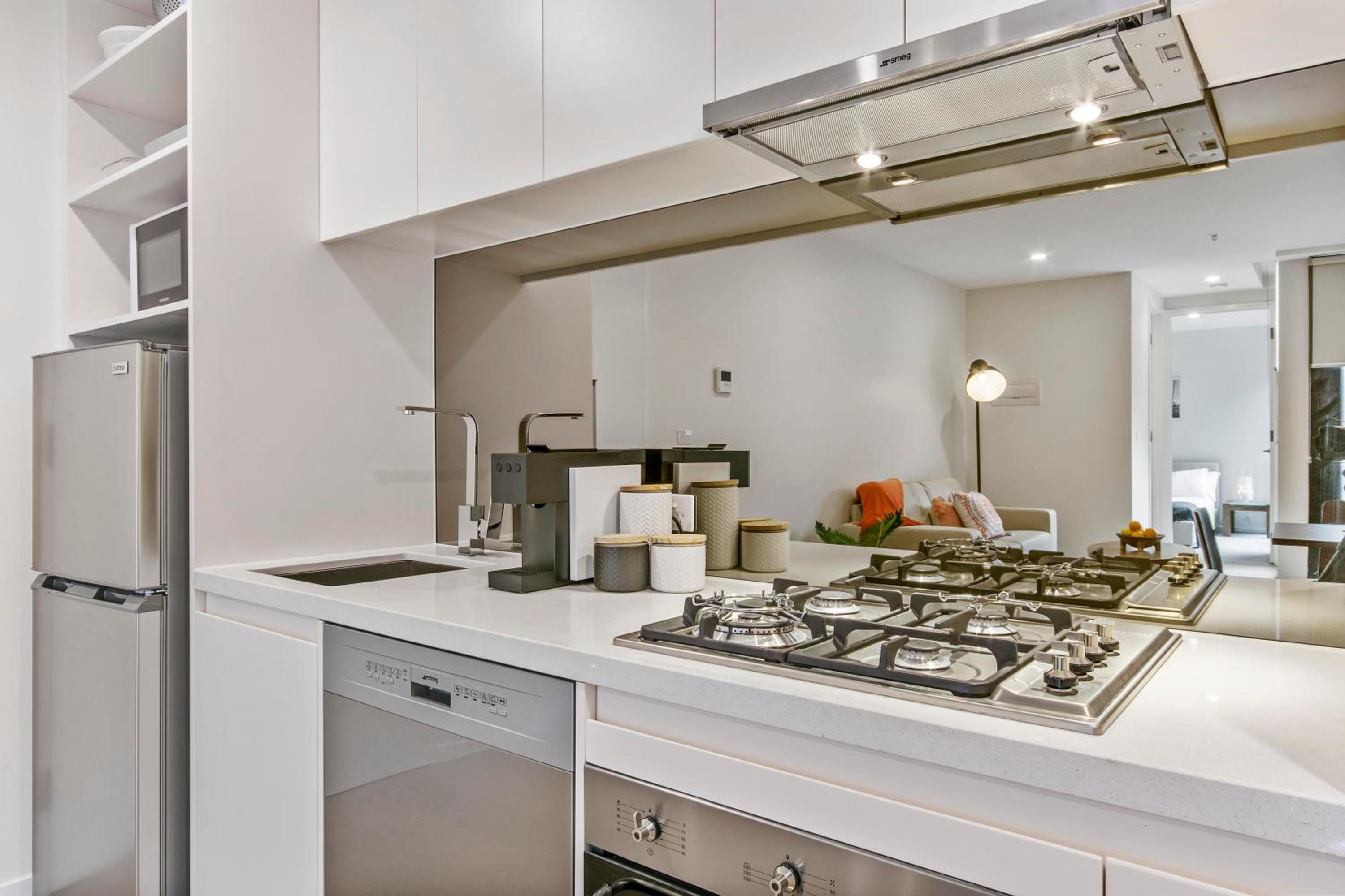 Deluxe 2 Bedroom 1 Bathroom Apartment