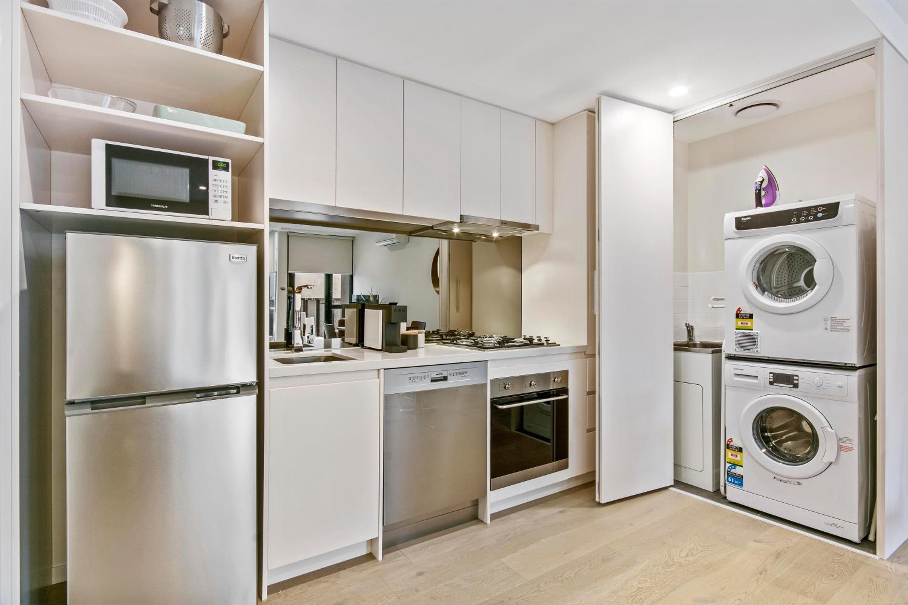 Deluxe 2 Bedroom 1 Bathroom Apartment