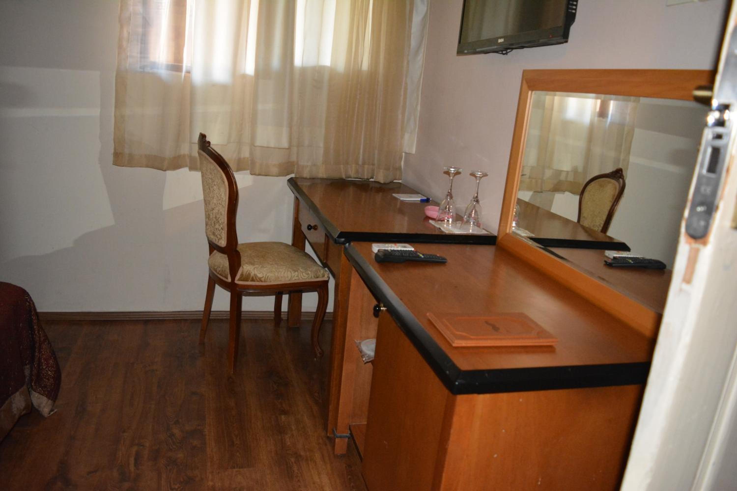 Double Room with Extra Bed (3 Adults)