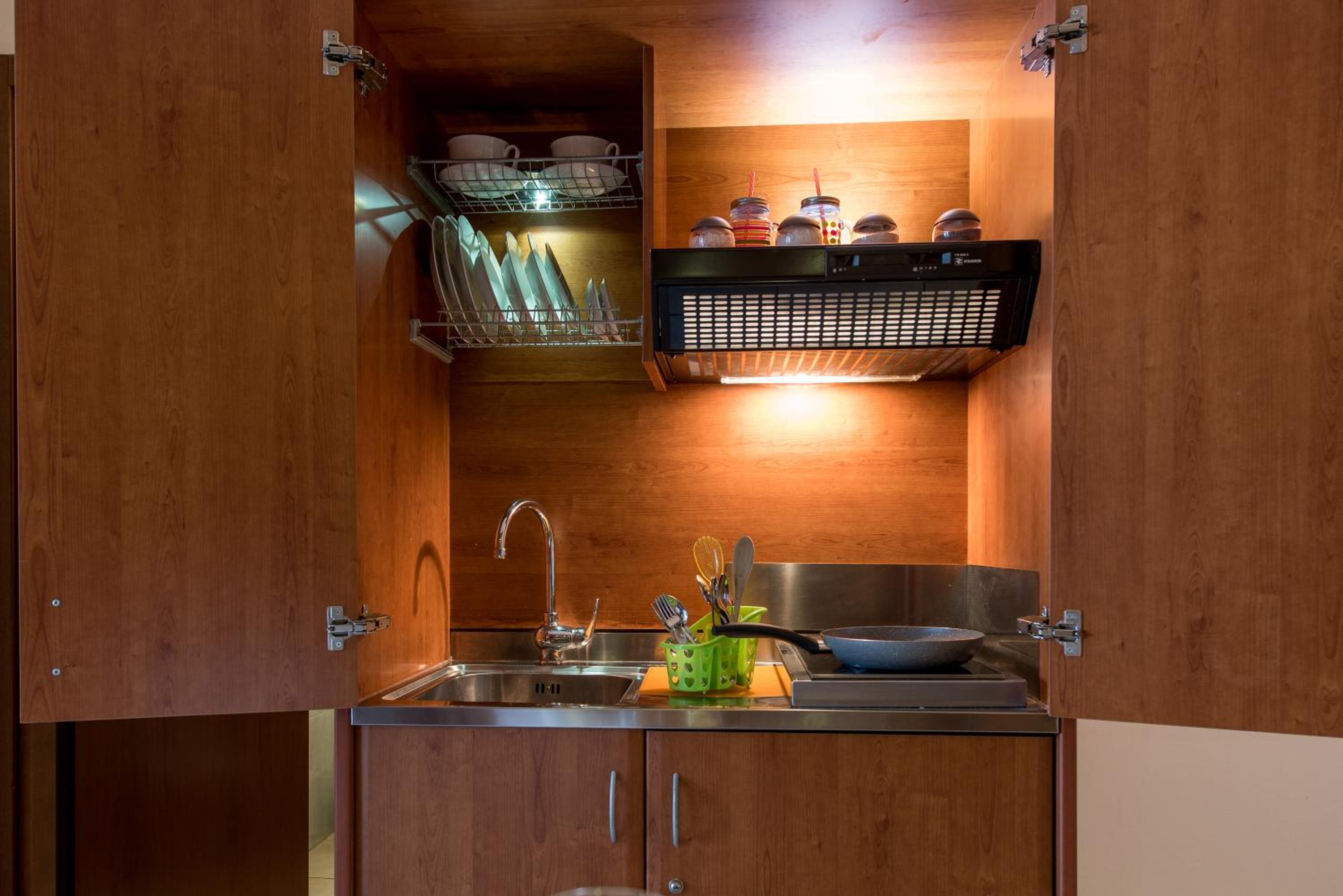 Two Connecting Double Rooms with Kitchenette photo 2