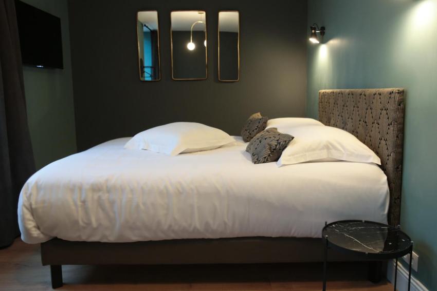 Superior Deluxe Double or Twin Room