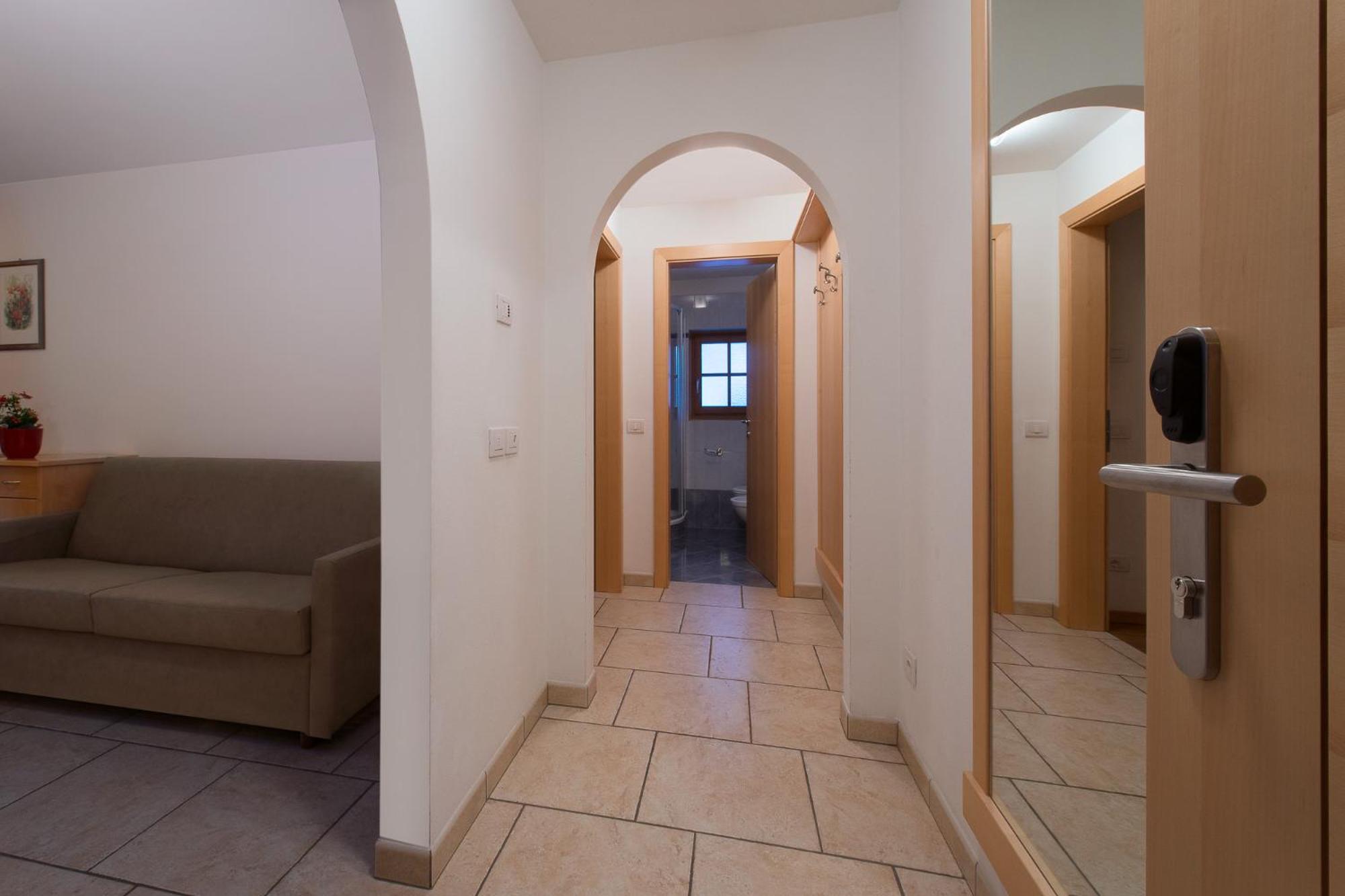 One-Bedroom Apartment with Mountain View (2 Adults) photo 1