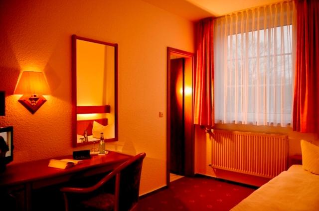 Single Room photo 2