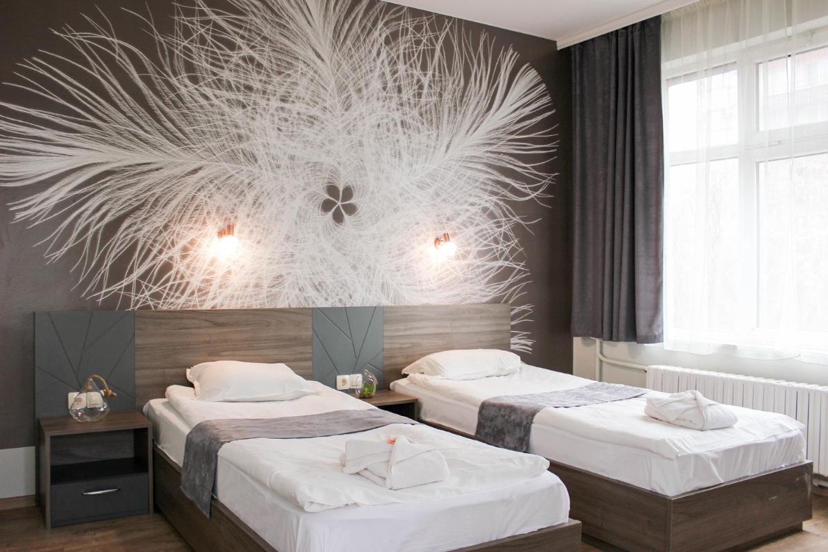 Deluxe Twin Room photo 2