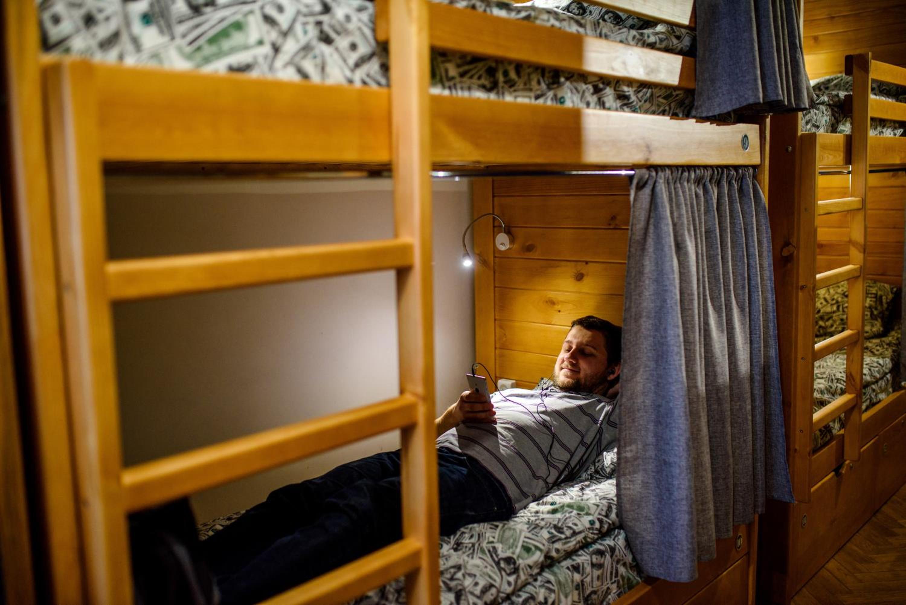 Single Bed in 10-Bed Mixed Dormitory Room photo 2
