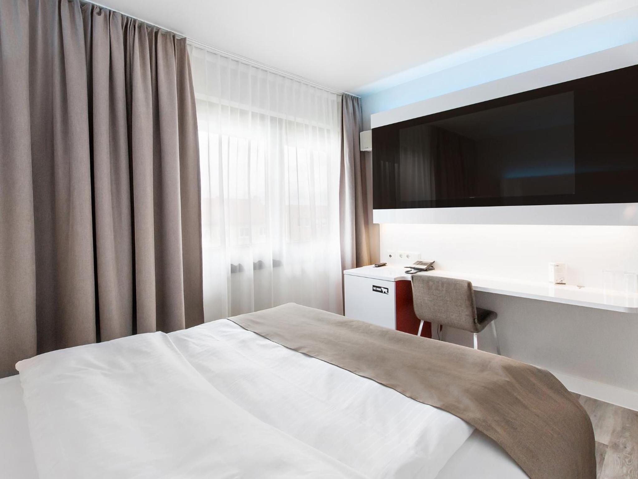 Standard Double Room - Photo 1