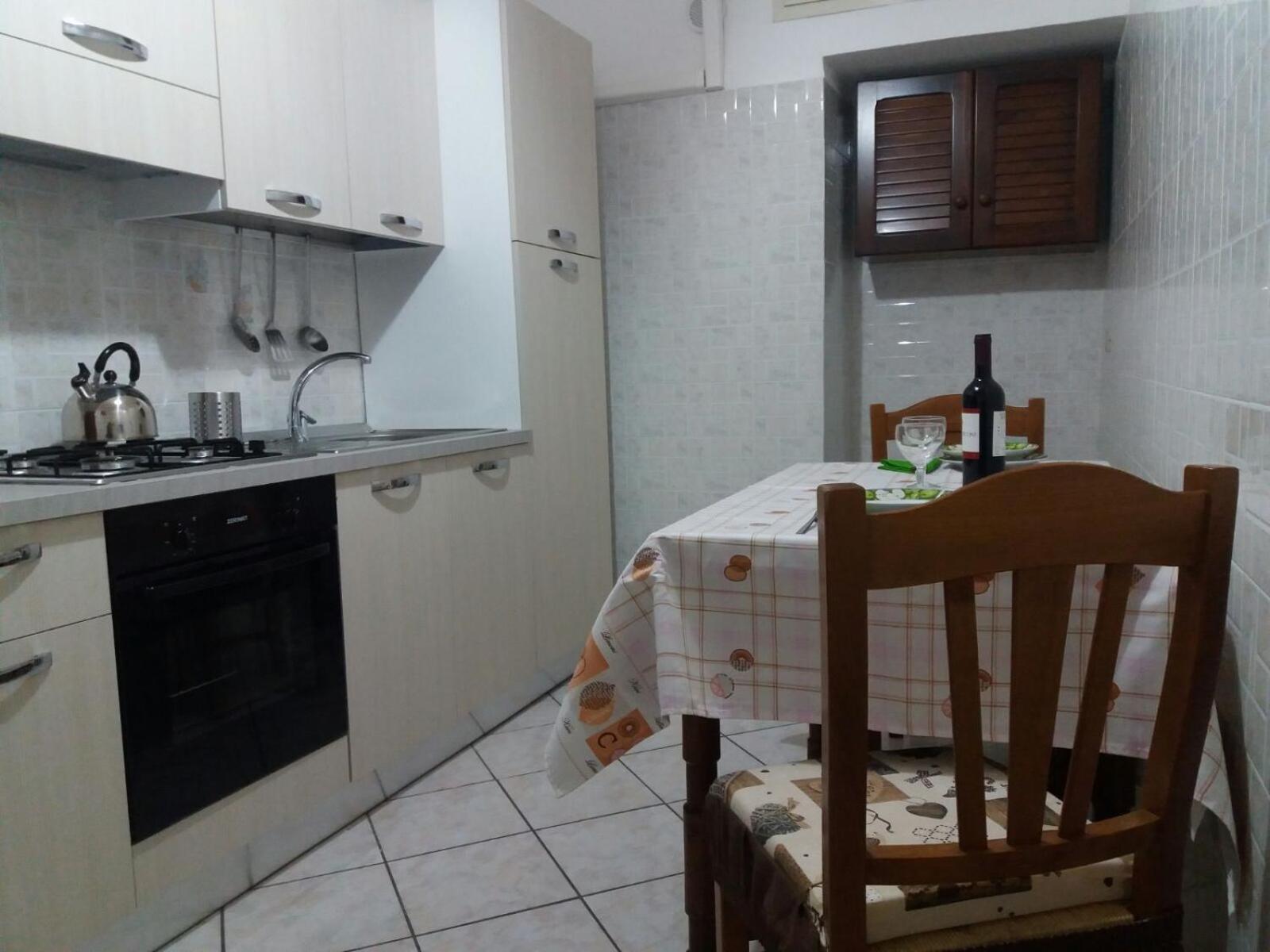 Apartment photo 2