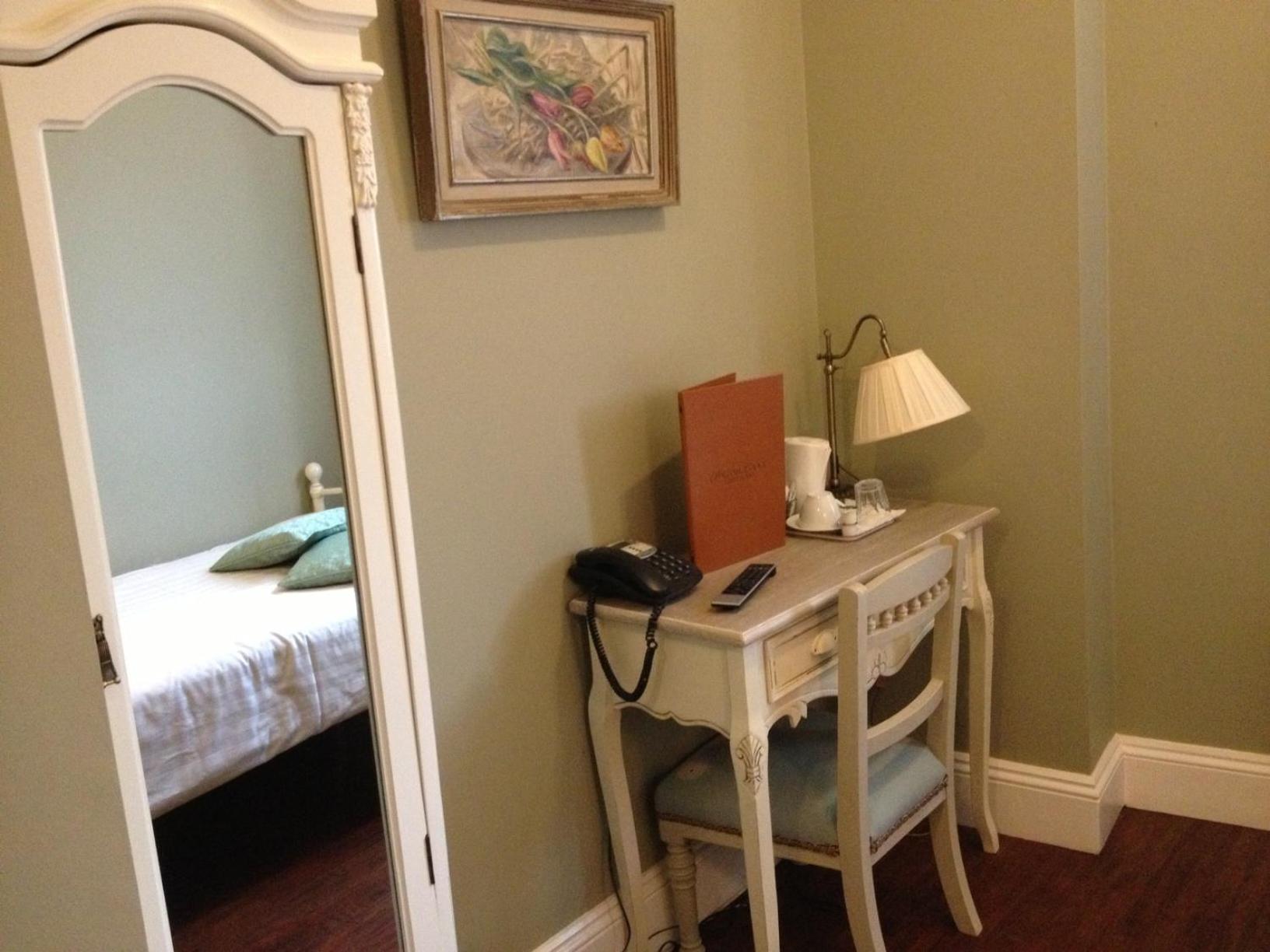 Standard Double Room photo 1