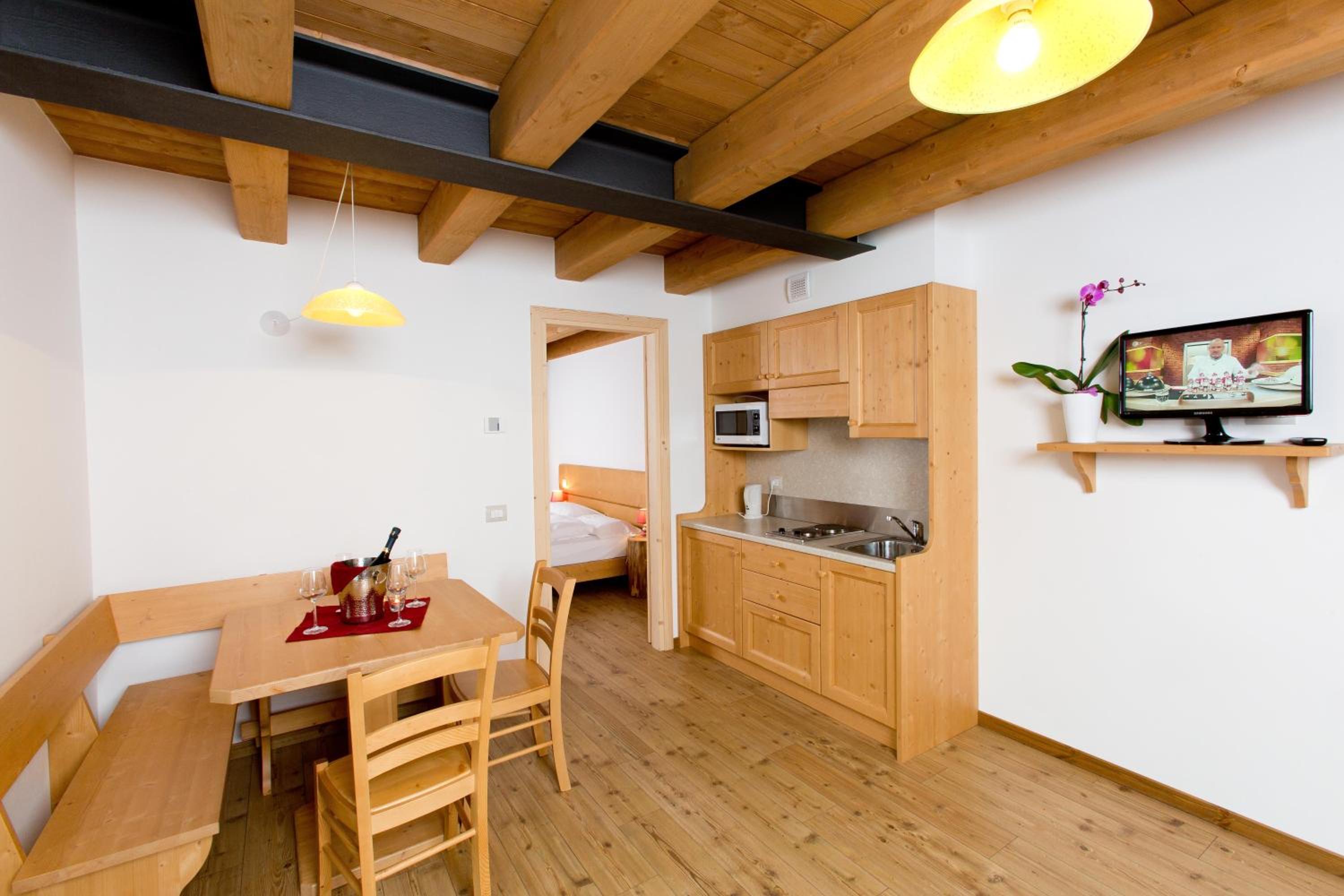 Superior One-Bedroom Apartment photo 2