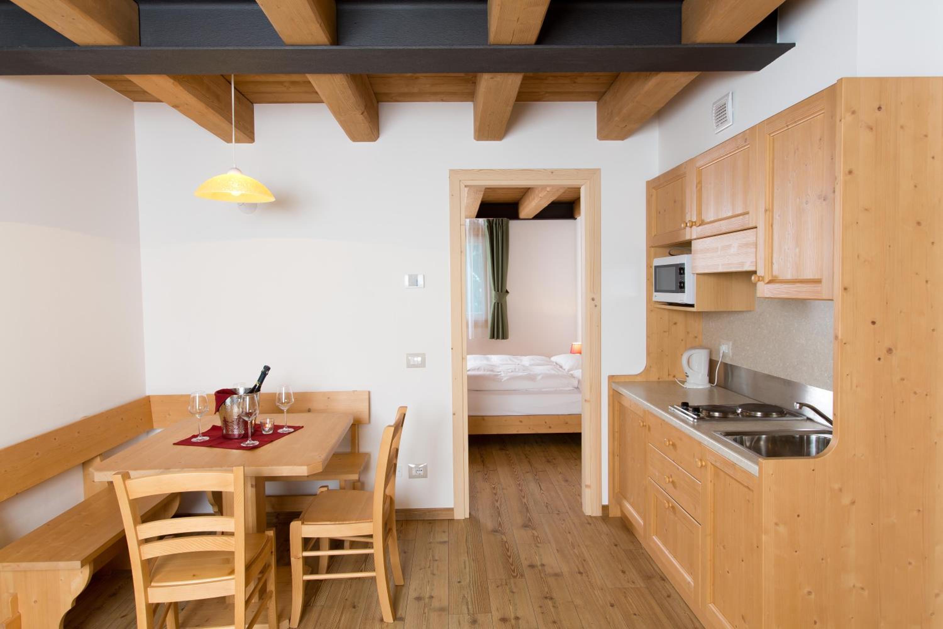 One-Bedroom Apartment (4 Adults) photo 2