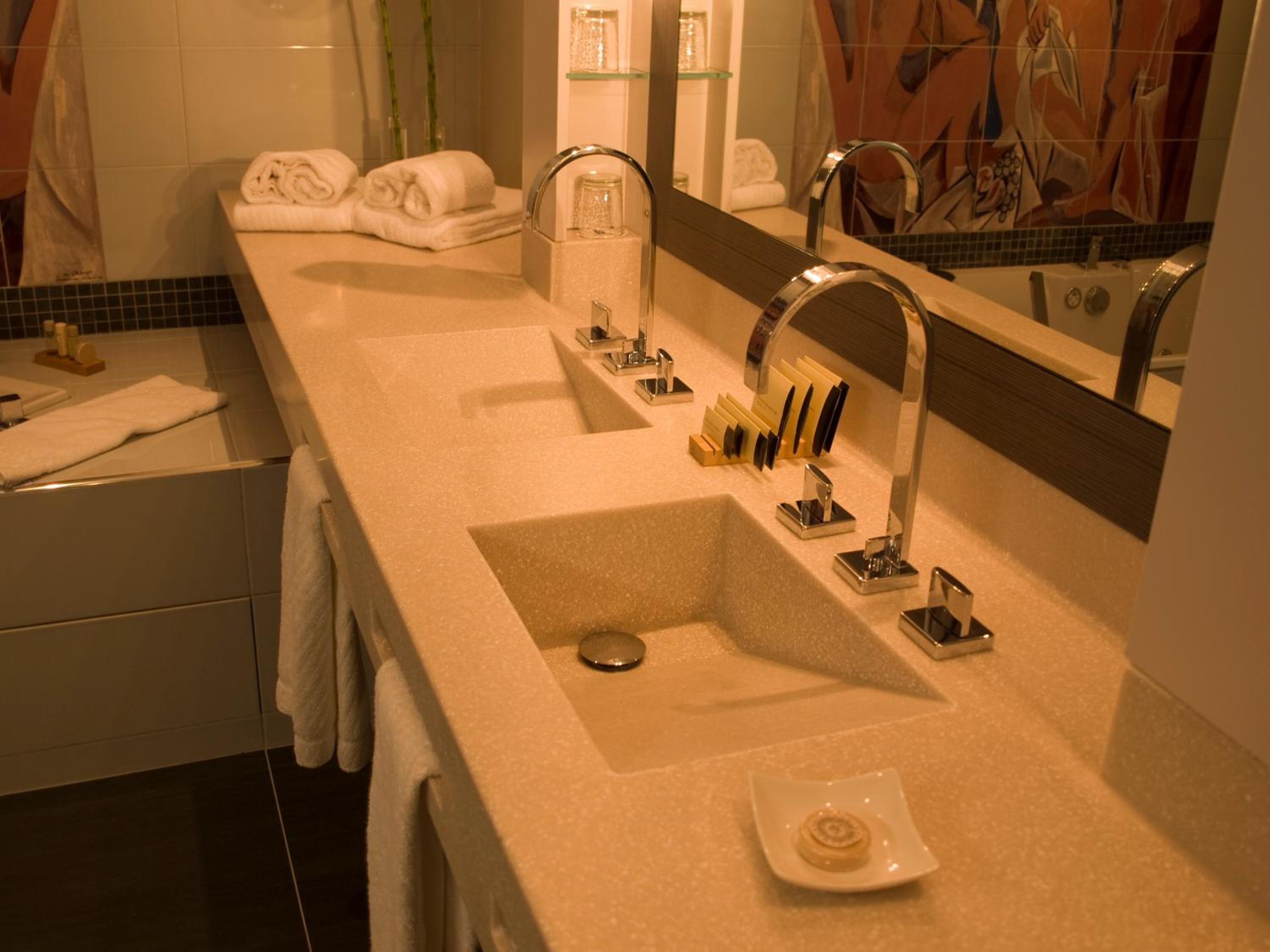 Suite - Photo 4
