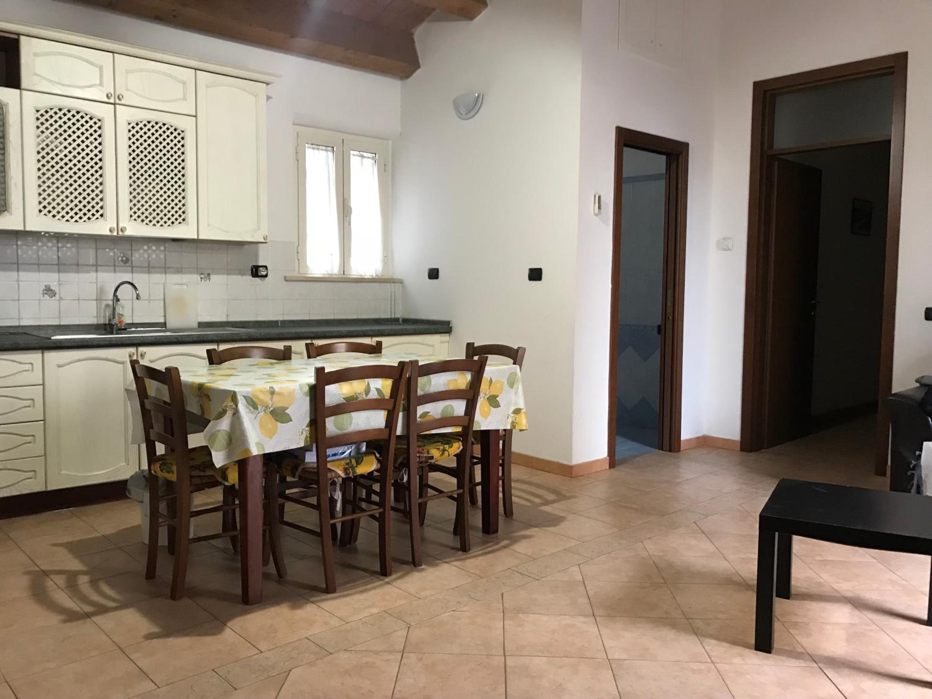 Apartment - Photo 8