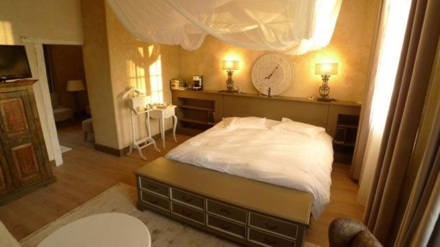 Comfort Suite photo 1