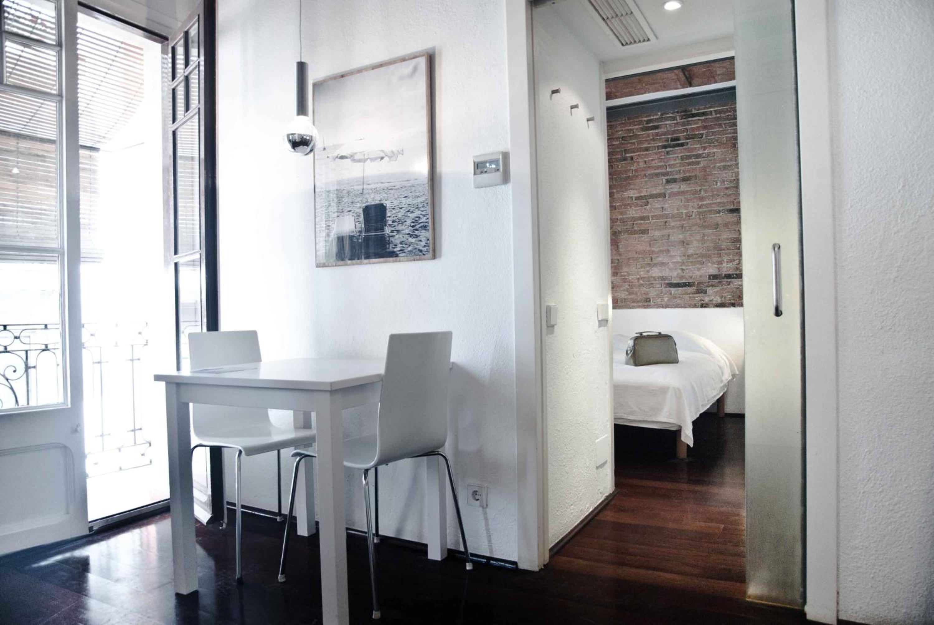 Apartamento con Balcón