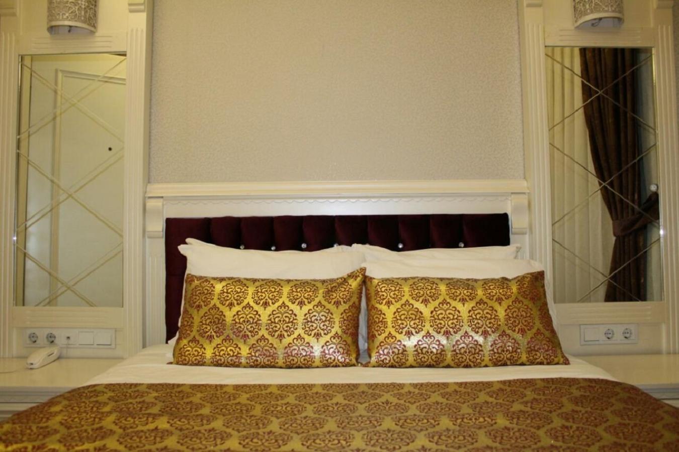 Small Double Room photo 1