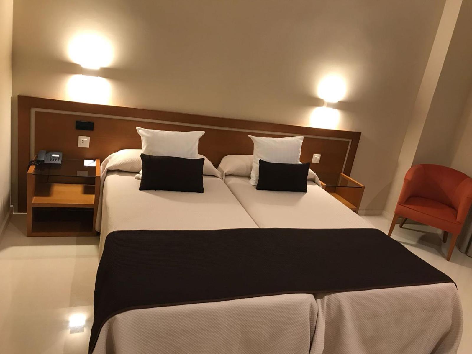 Habitación Doble o con Dos Camas