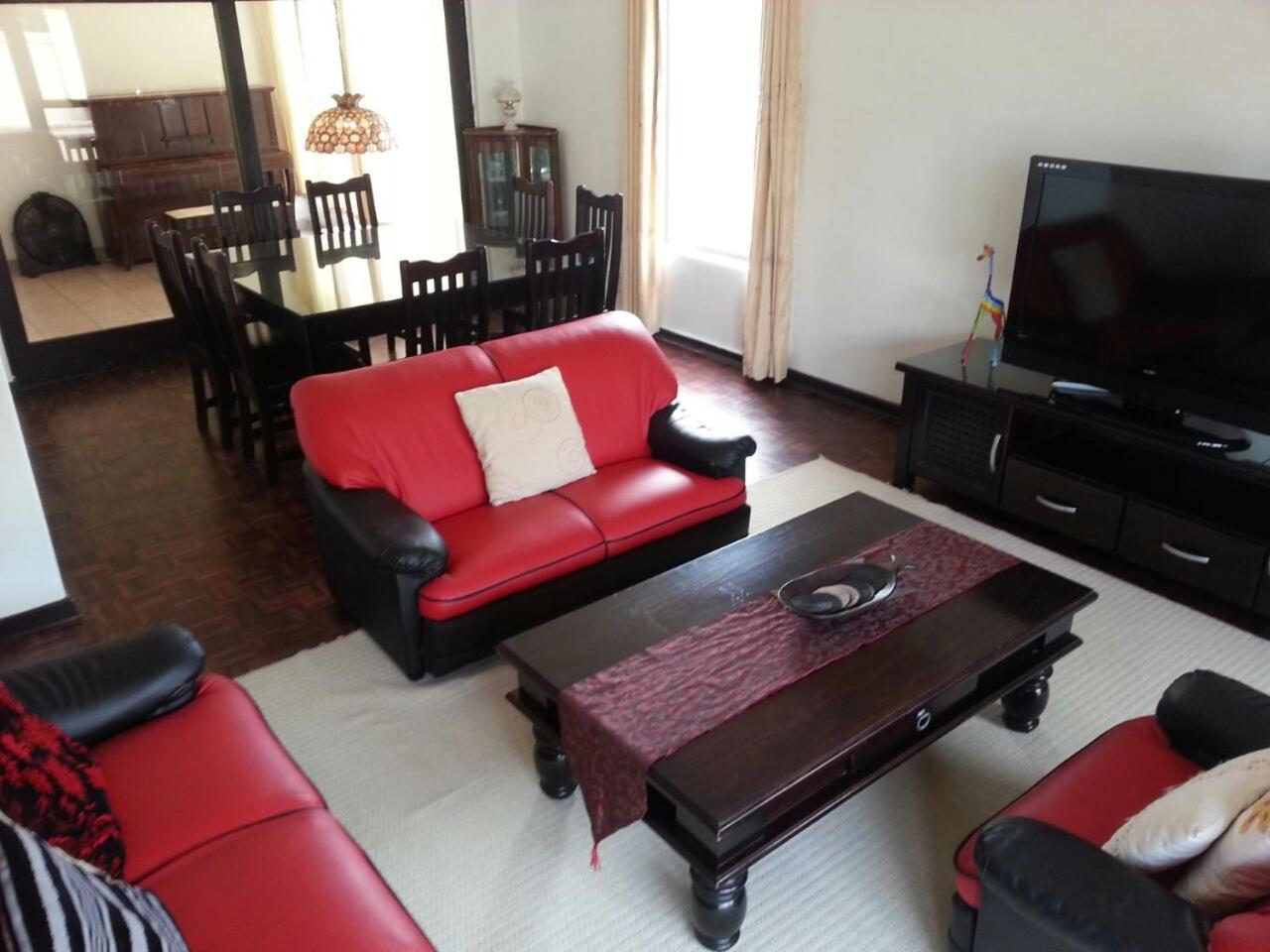 Three-Bedroom House - Photo 13