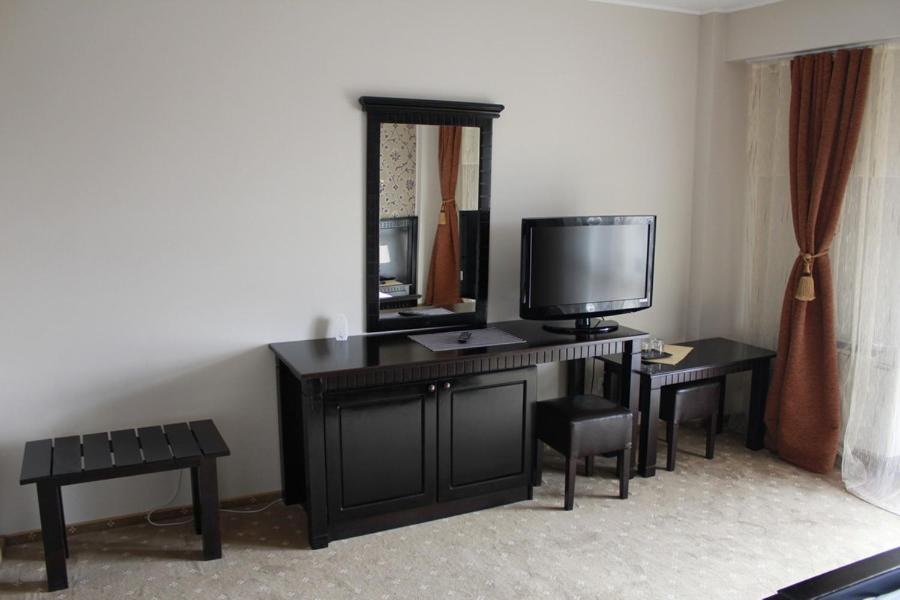 One-Bedroom Suite photo 2