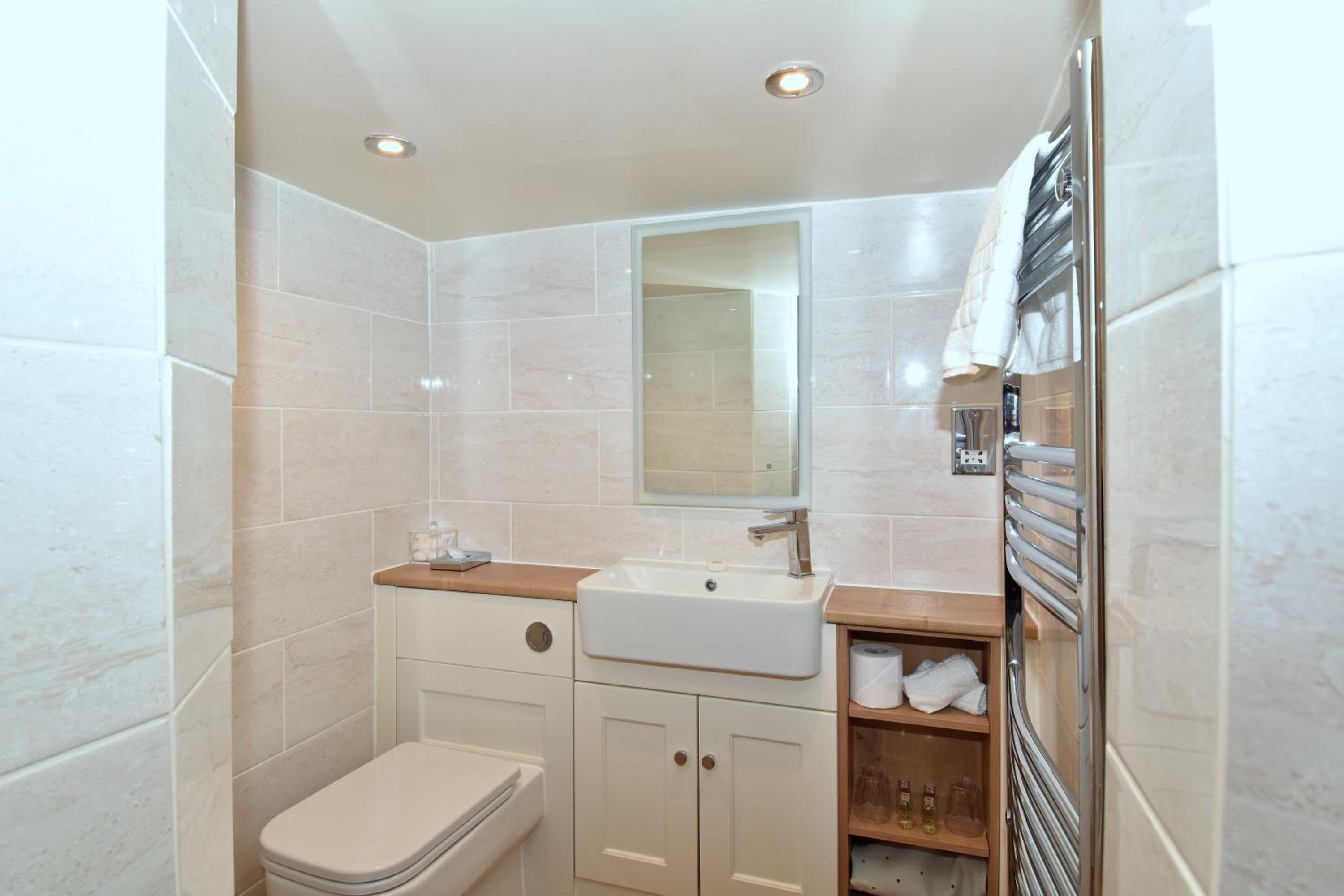Double Room - Photo 4