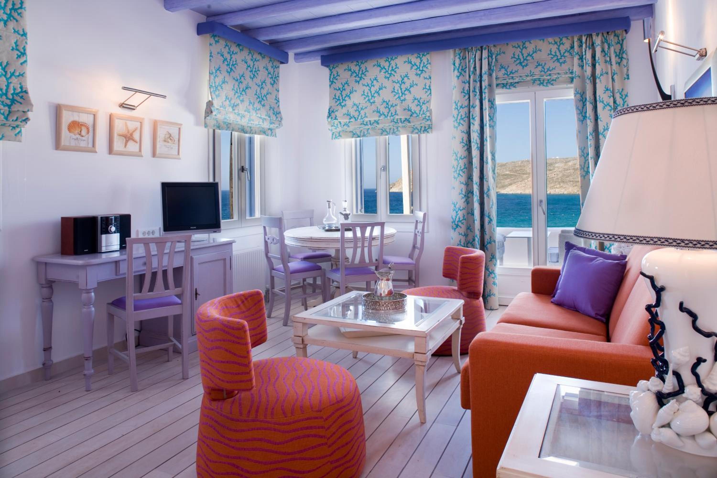 Executive Sea View Suite with heated mini pool- spa