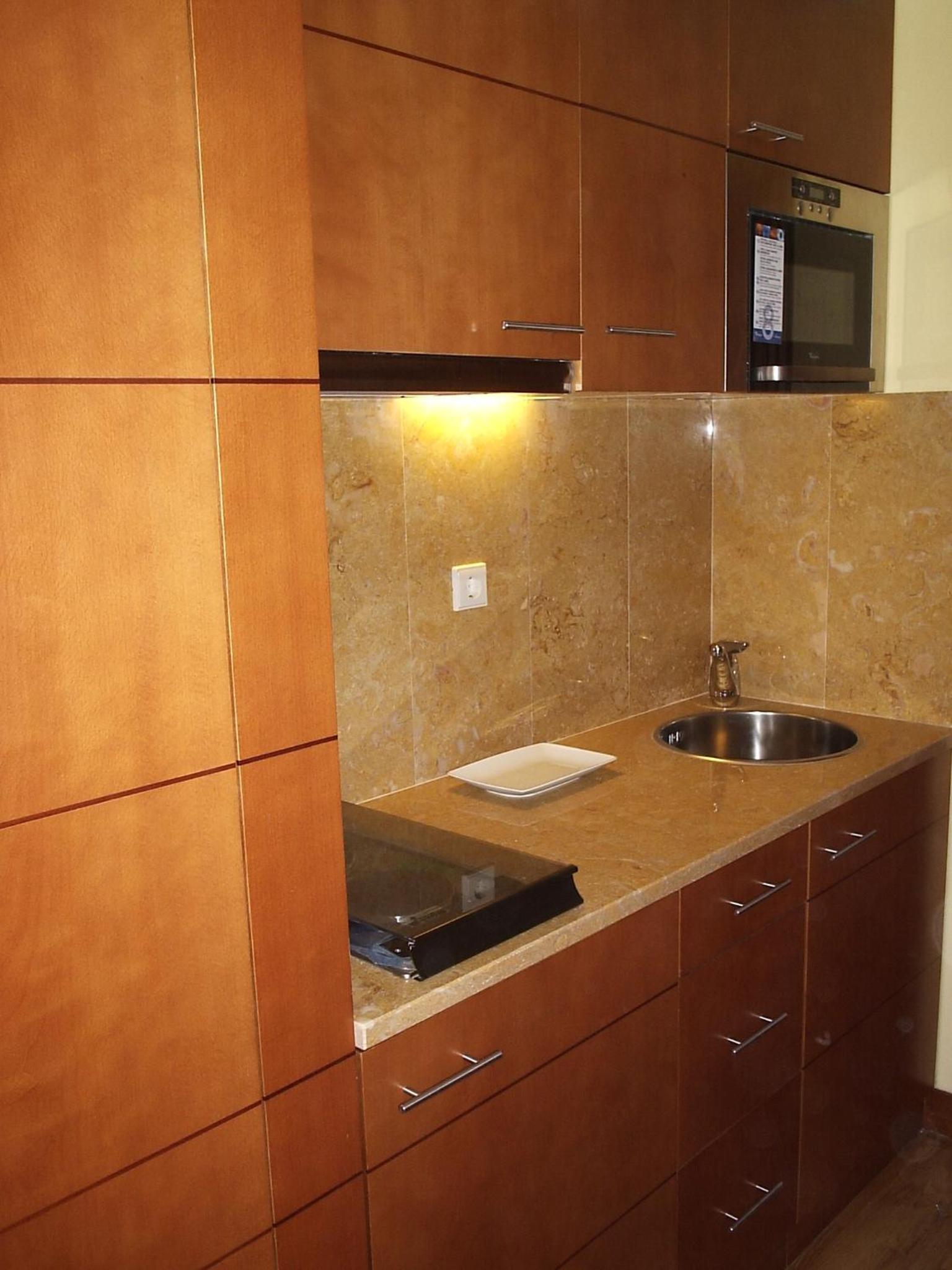 Family Mezzanine Suite - Photo 3