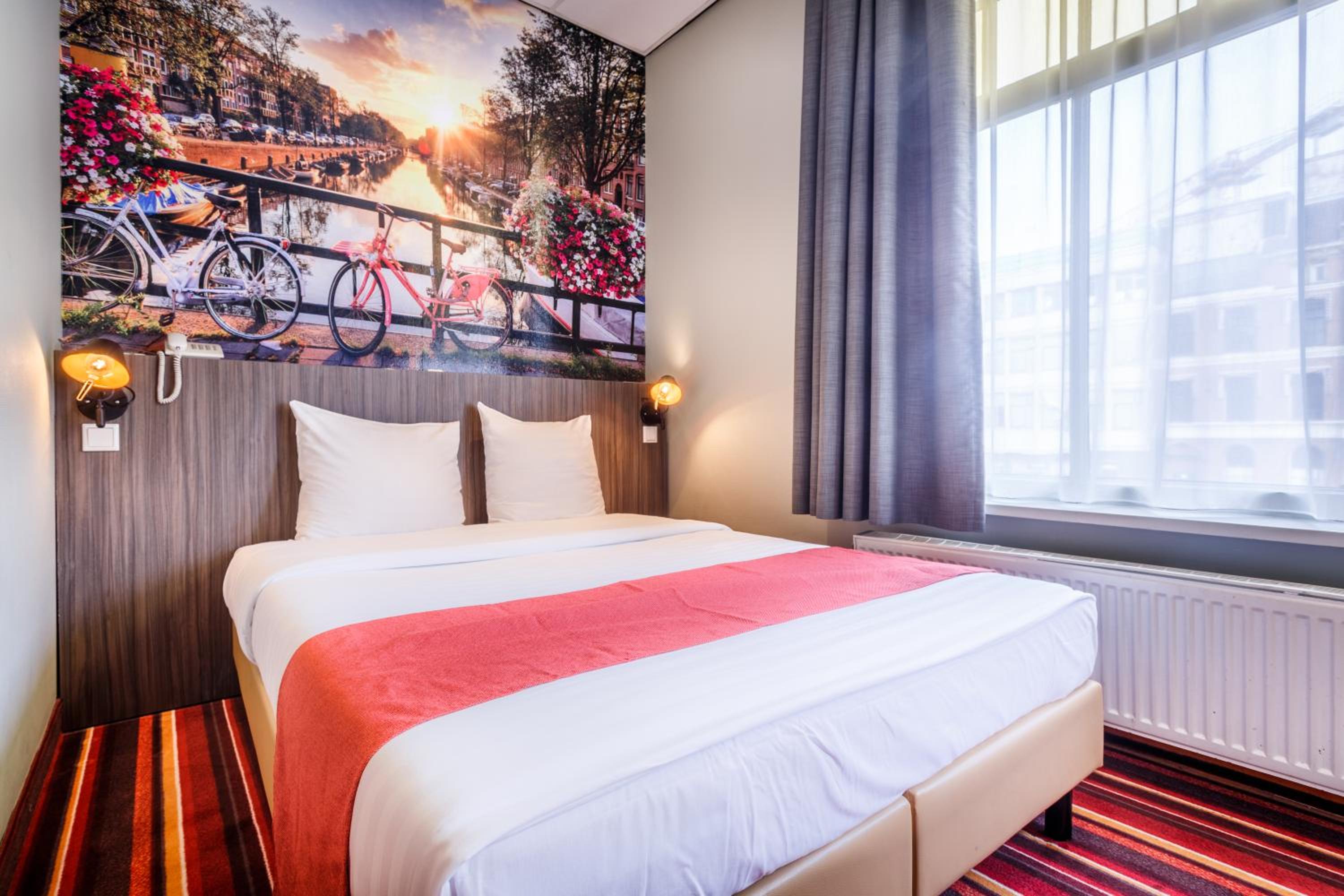 Triple Room with Canal View