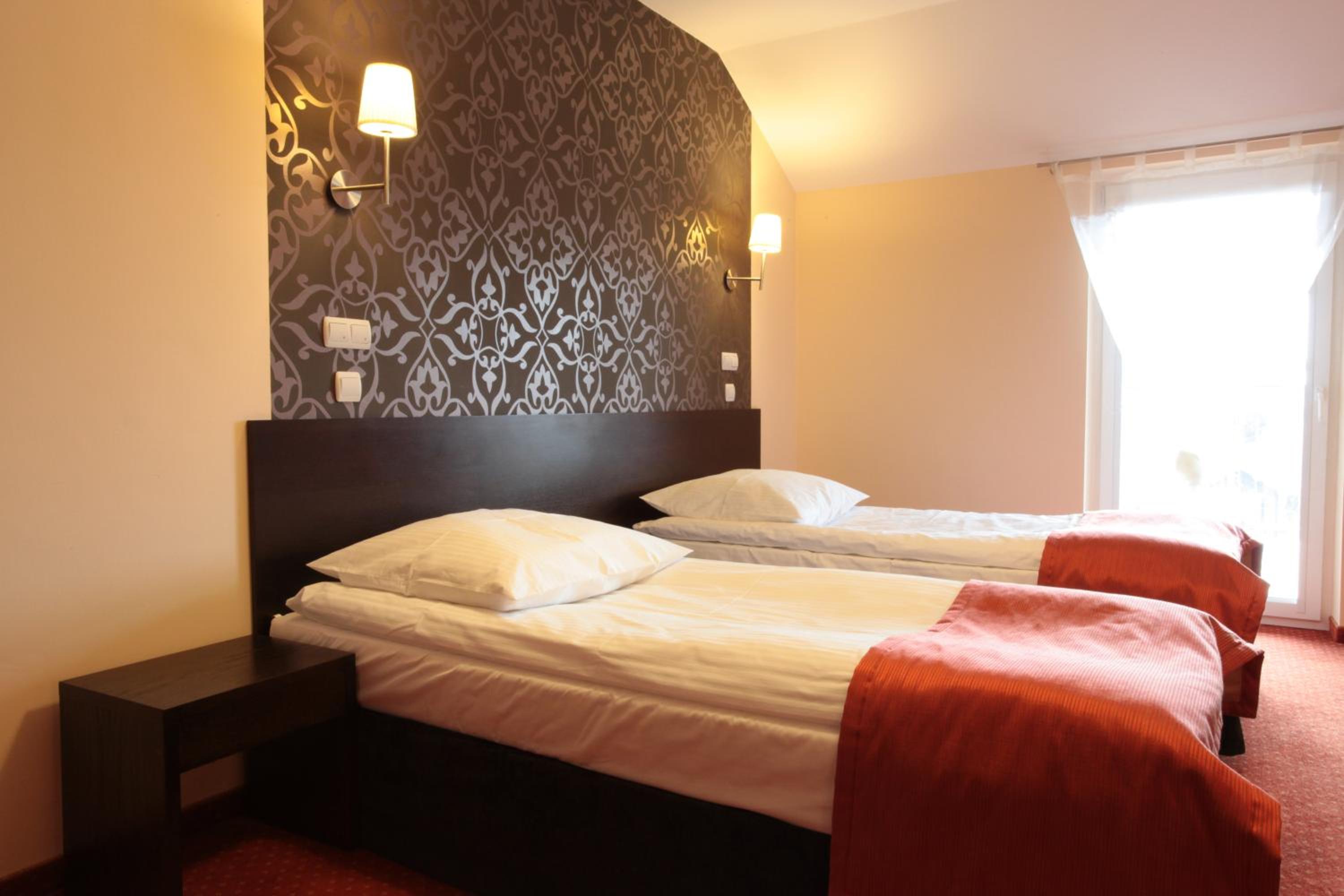 Double or Twin Room photo 3