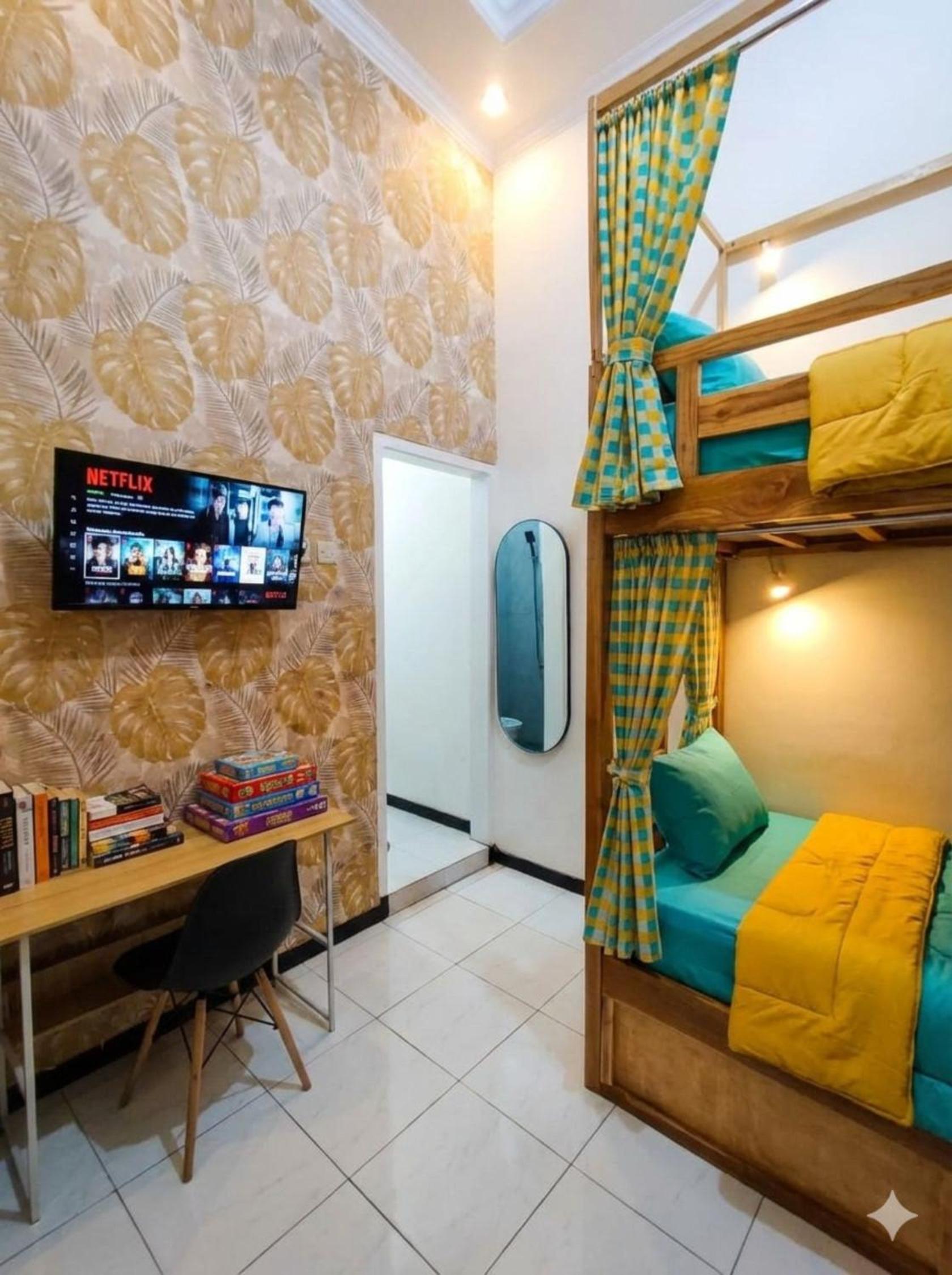 Bed in 4-Bed Mixed Dormitory Room