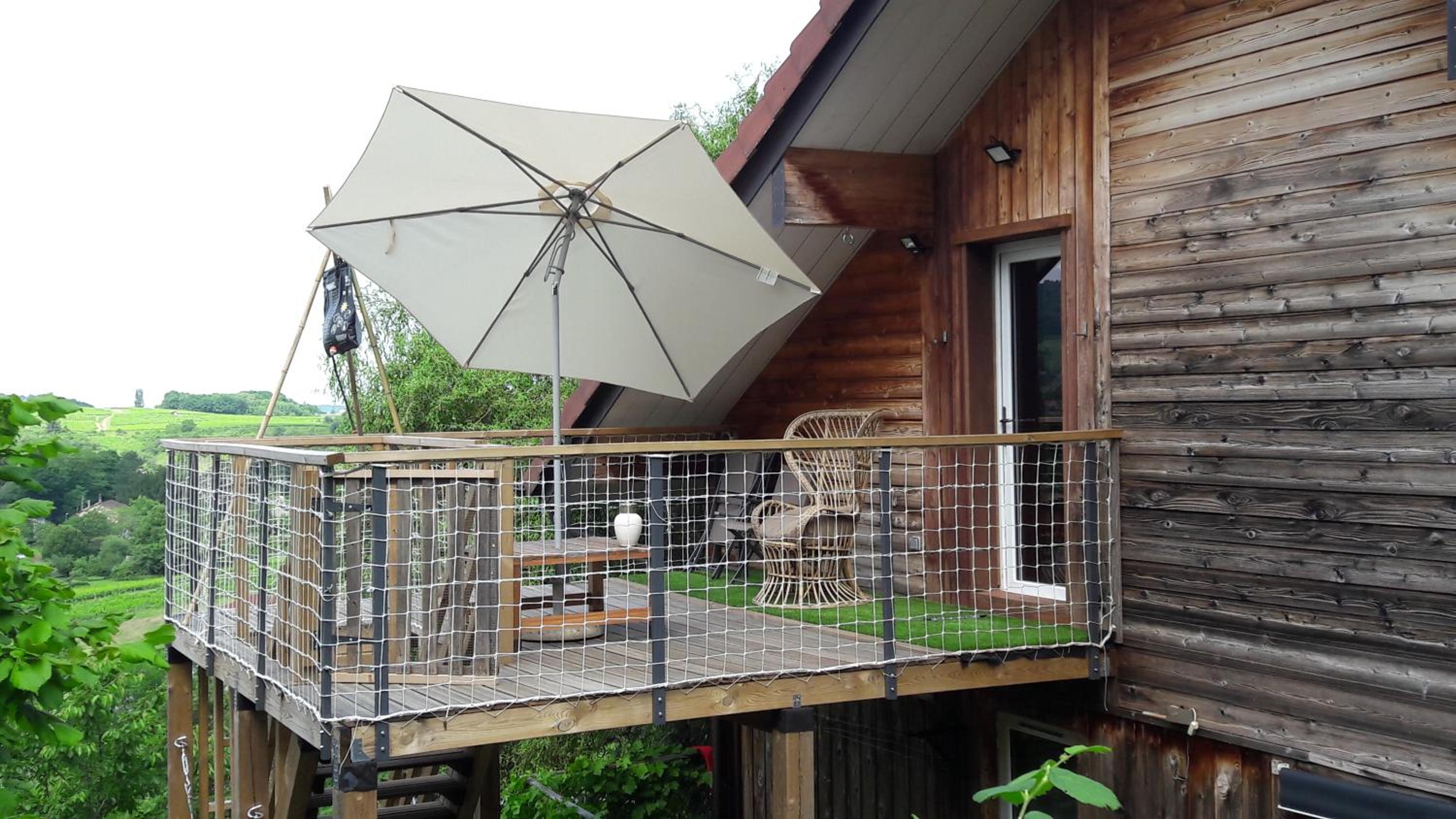 One-Bedroom House - Photo 2