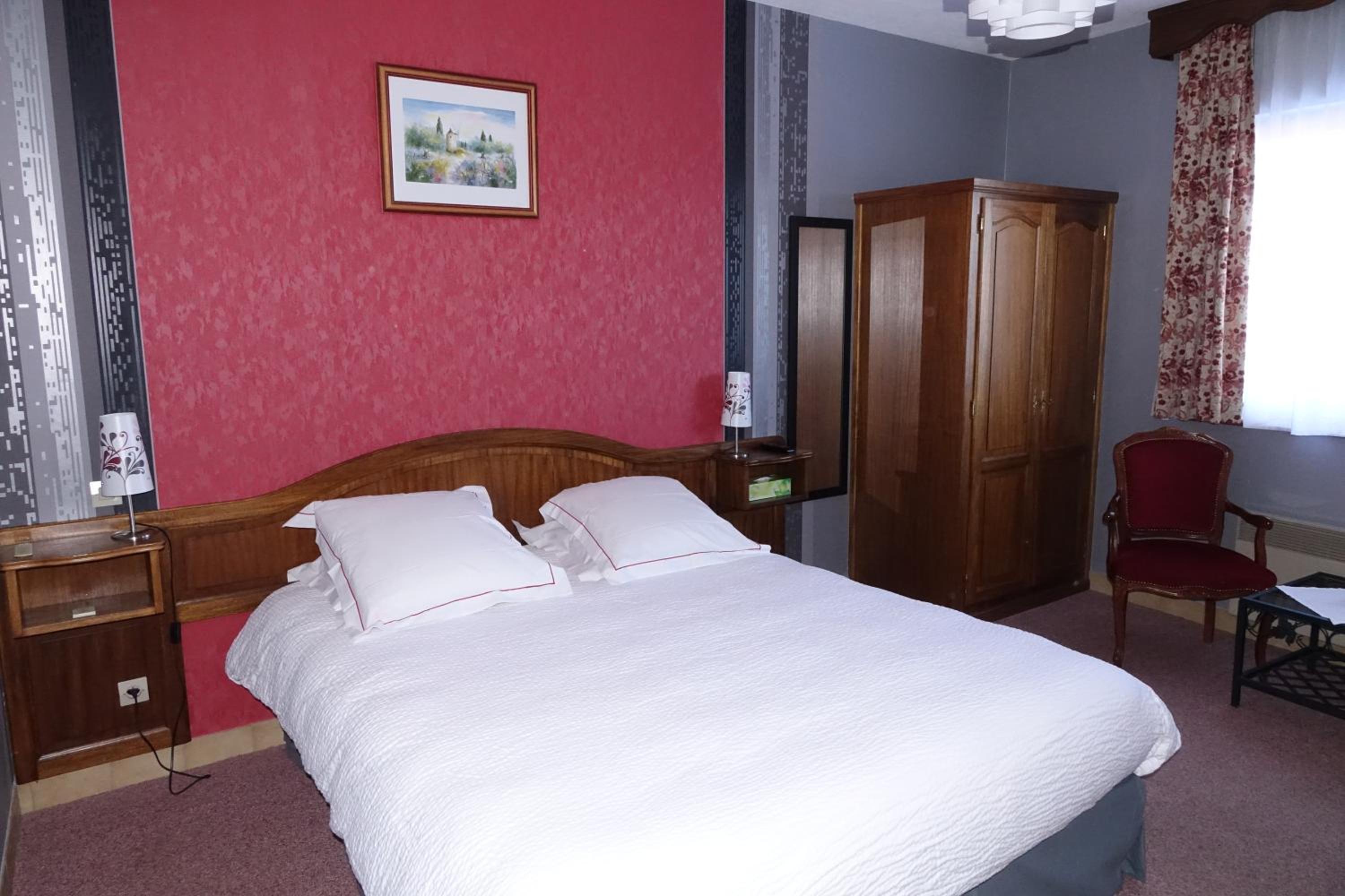 Twin/ Double Charm Room - Photo 2