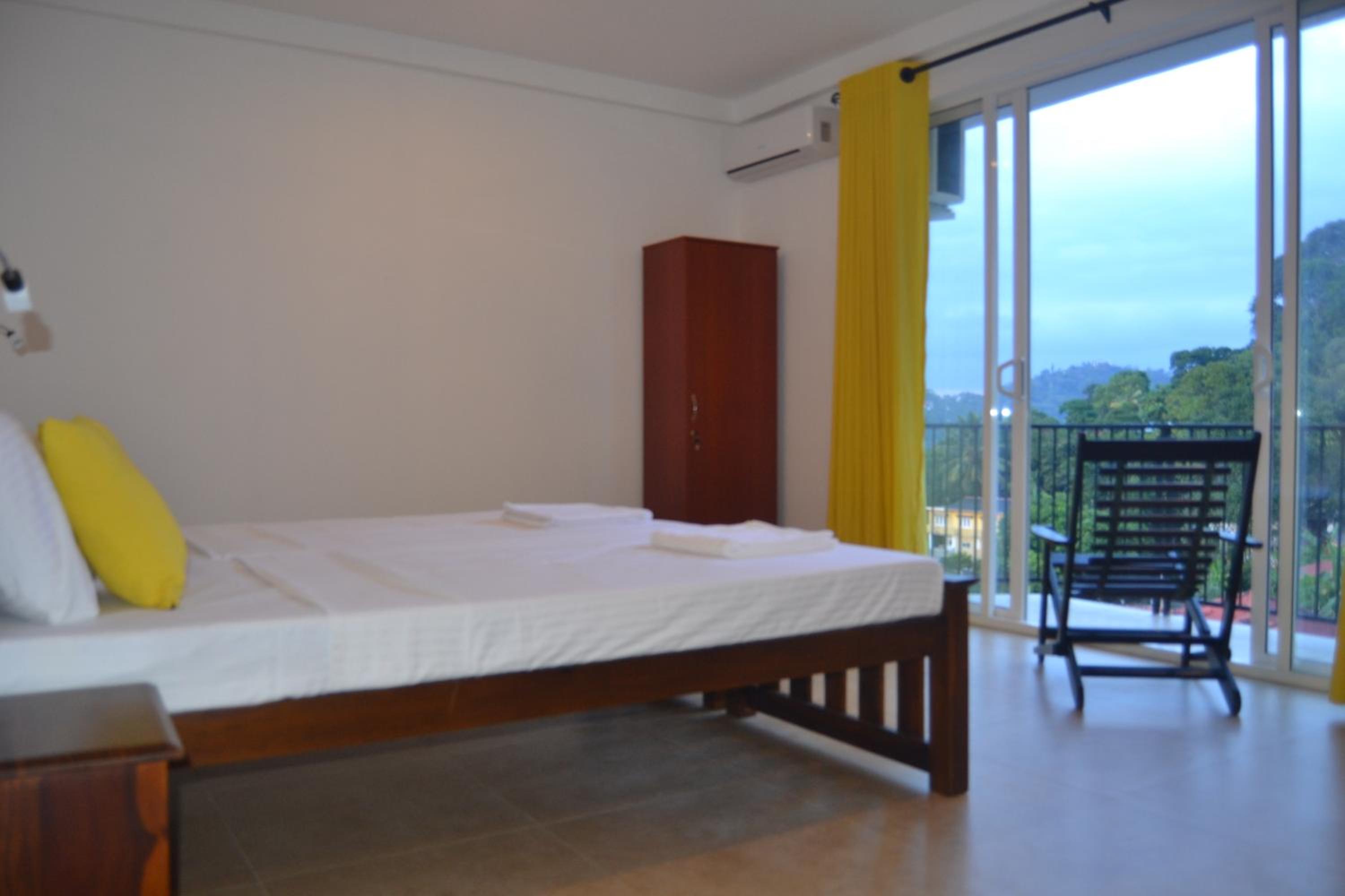 Double Room with Balcony photo 2